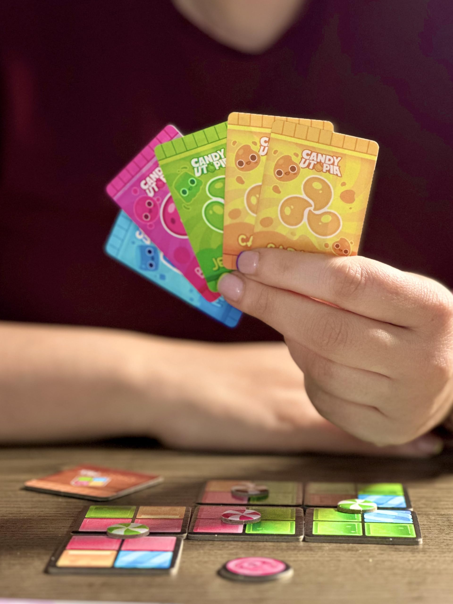 Giochi Uniti - Candy Utopia– Gioco da tavolo, 2-5 Giocatori, 12+ Anni, GU863, Edizione italiana