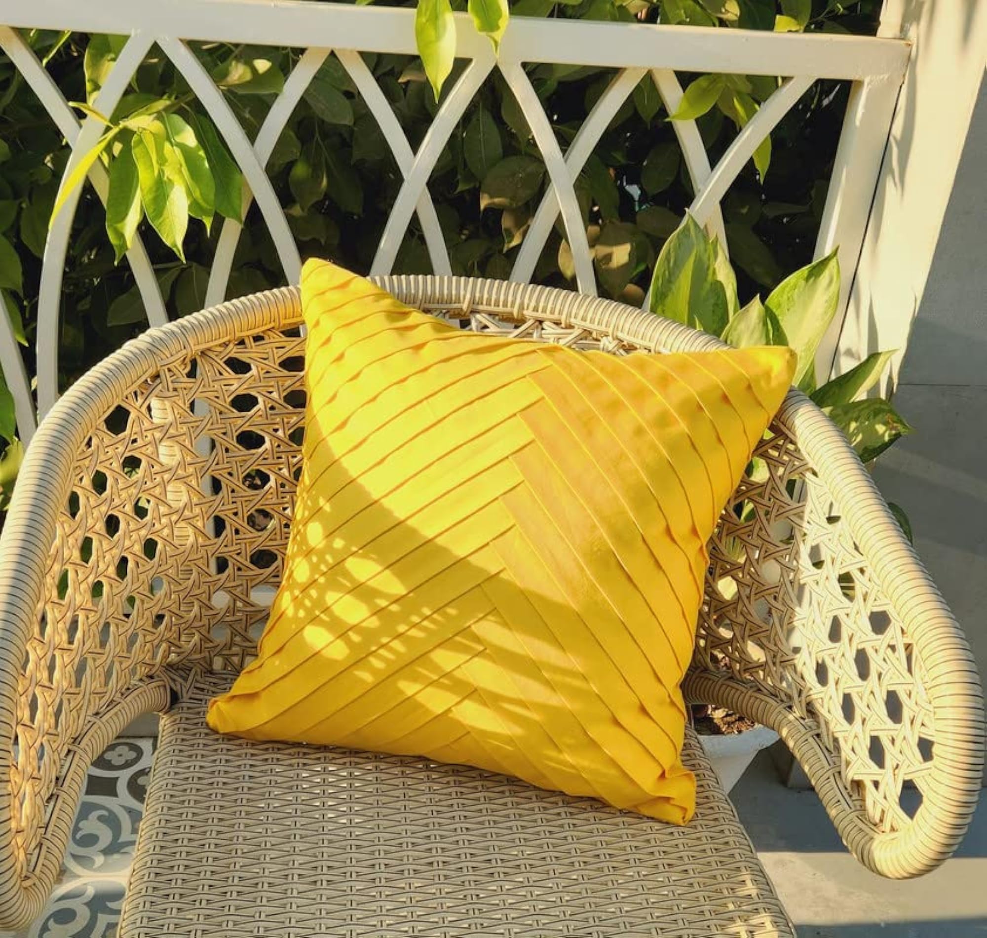 Yellow Pleated Pillowcase (14X14)