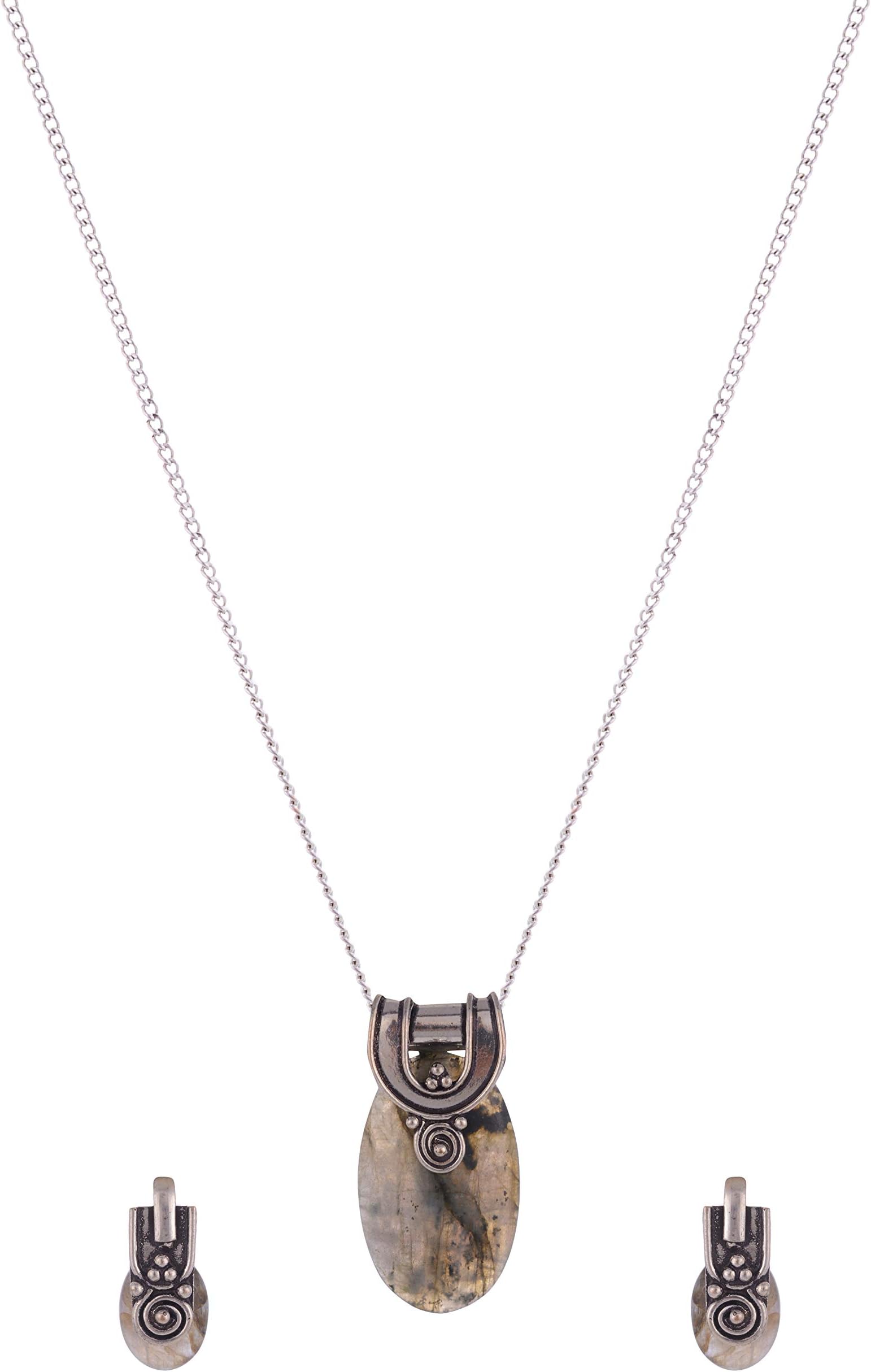 Excel International Labradorite Pendant and Earring