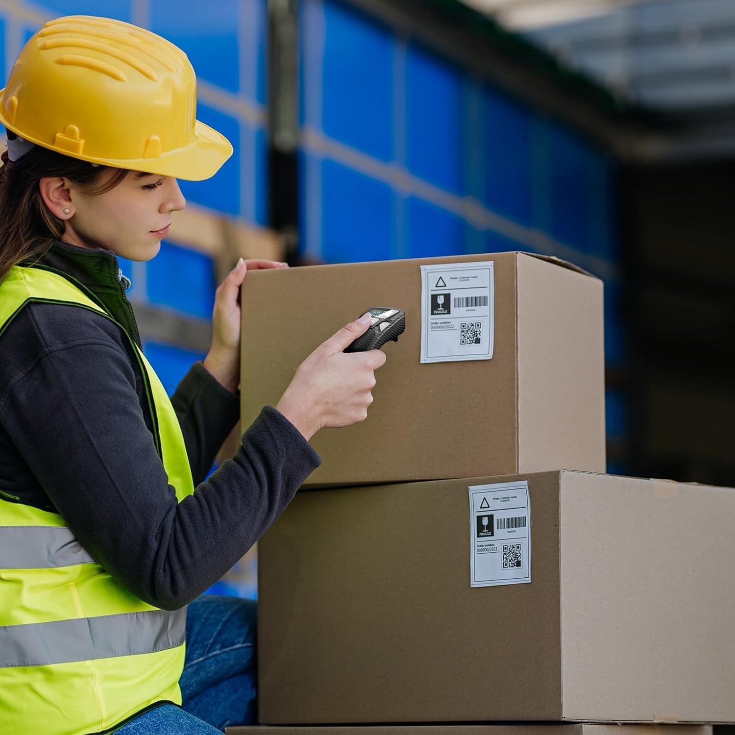 Eyoyo Bluetooth Barcode Scanner with Screen: Portable Mini 1D&2D QR Code Scanner for Retail Store, Library Book - USB Wired & Wireless Bar Code Reader Compatible for iPhone iPad Android Phone Laptop