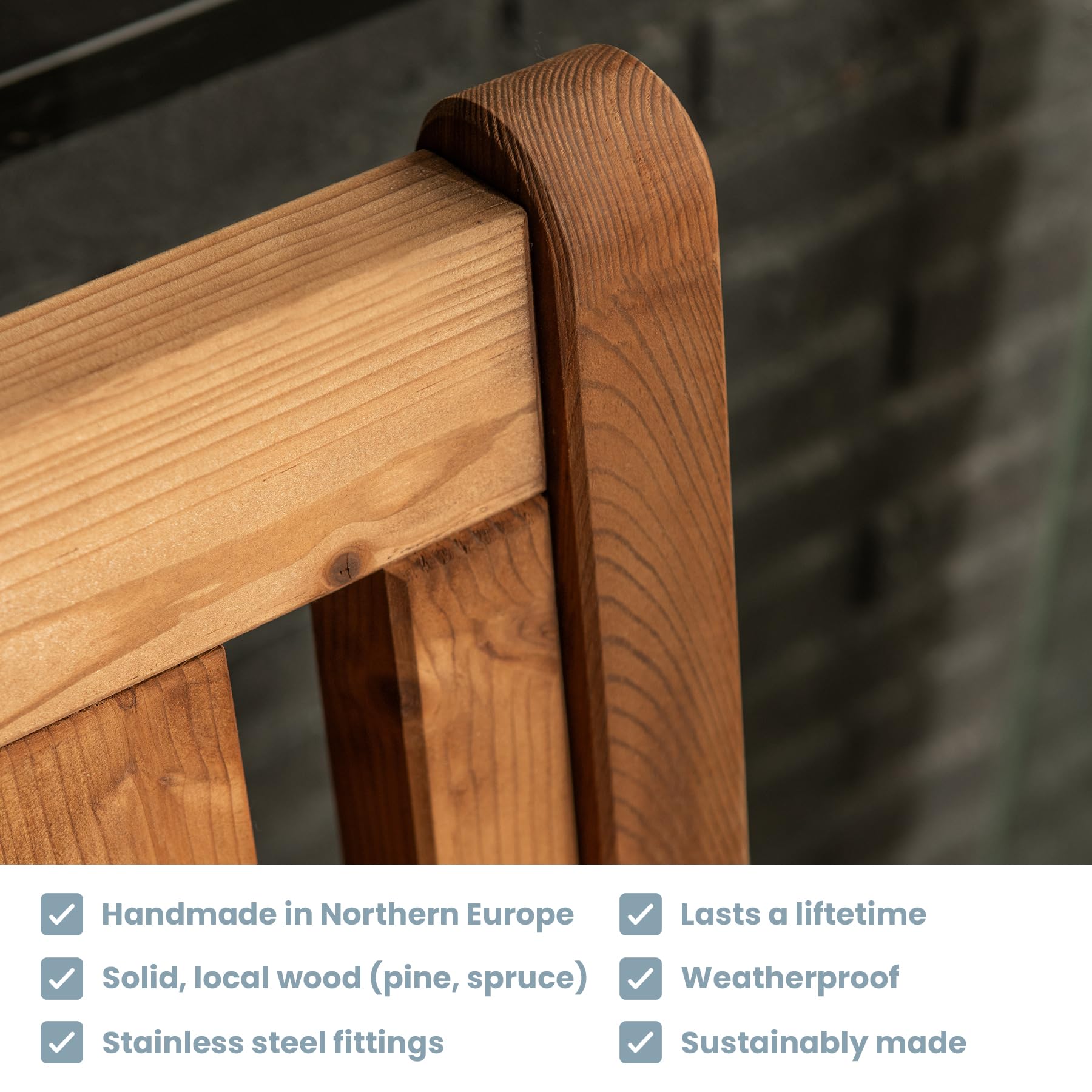 Amata UNGURS Einzelbank Modernes Design - Wetterfeste Holzbank für Draußen, Terrasse, Hinterhof und Garten Feuerstellen - Ergonomischer und Langlebiger Stuhl, Zeitloses Design (Braun)