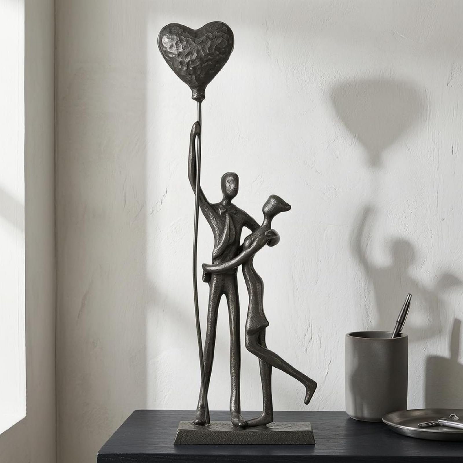 Colcolo Paarfigur Skulptur Metall Figur Deko Statue Ornament aus Eisen mit Freistehender Basis Und Kompaktem Format für Romantische Akzente Heimdekoration, Paar Auf Fahrrad