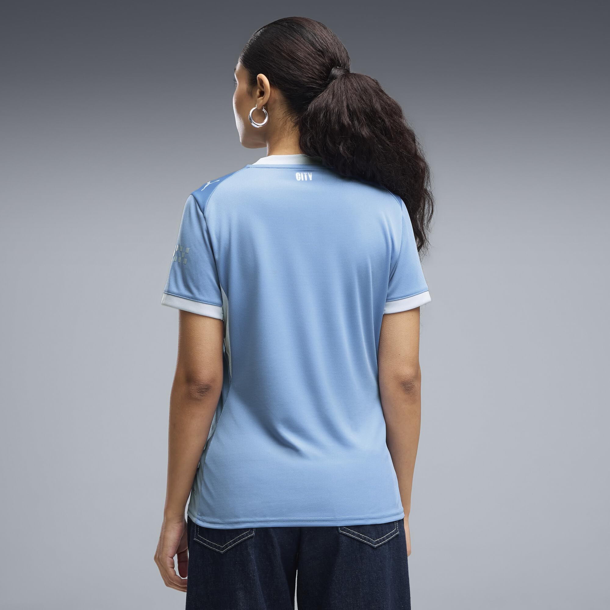 PUMA Maglia Home Manchester City Donna 2026/27 - Blu | Replica ufficiale; maglia da calcio; maniche corte; vestibilità regolare; dryCELL allontana l'umidità; tessuto traspirante