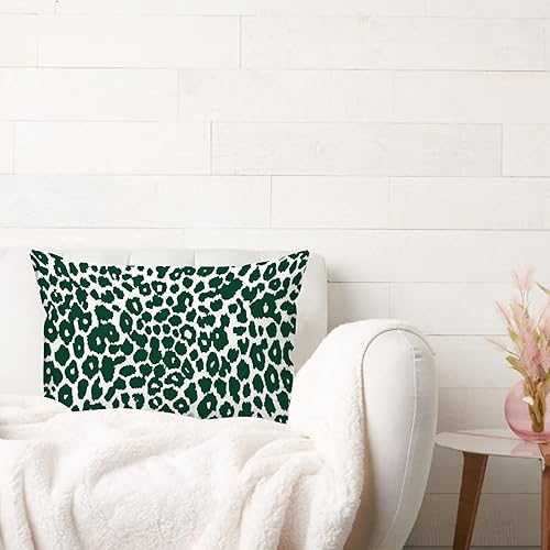 Vista 567 de ArogGeld Chinoiserie - Funda de cojín con estampado de leopardo y guepardo fucsia, con manchas de animales de vaca, color rosa oscuro, decoración