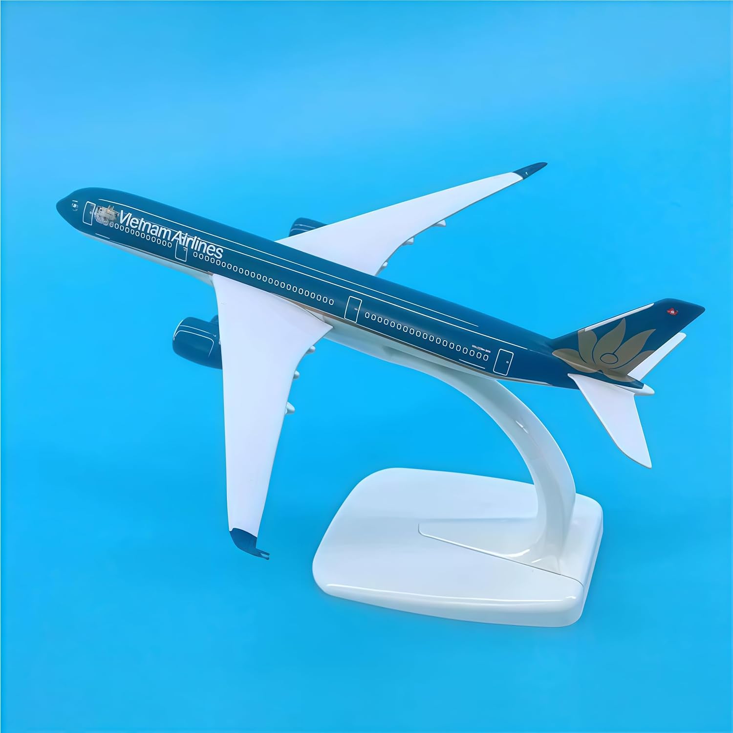 Diecast Alloy Vietnam Airlines A350 Model 1/300 Scale 20cm Precision Aircraft for Display Collection