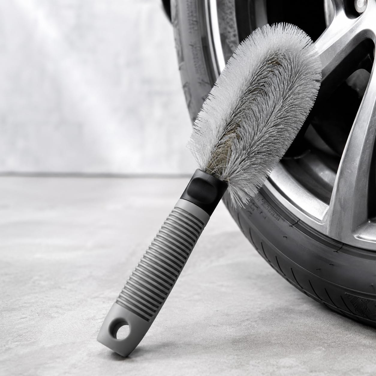 SUWORS Çizmez Oto Jant Temizleme Fırçası - Ergonomik Kaymaz Saplı Araç Lastik ve Detay Temizlik Fırçası, Balata Tozu ve Kir Sökücü (Gri)