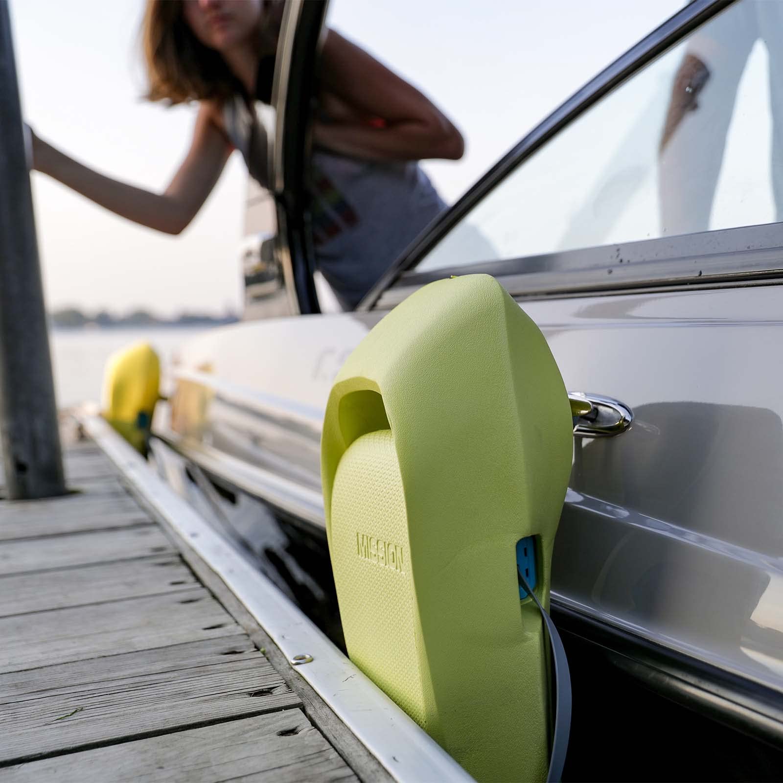 MISSION Boat Gear Sentry Boat Dock Fender Bumper (fast schwarz, 1 Stück)