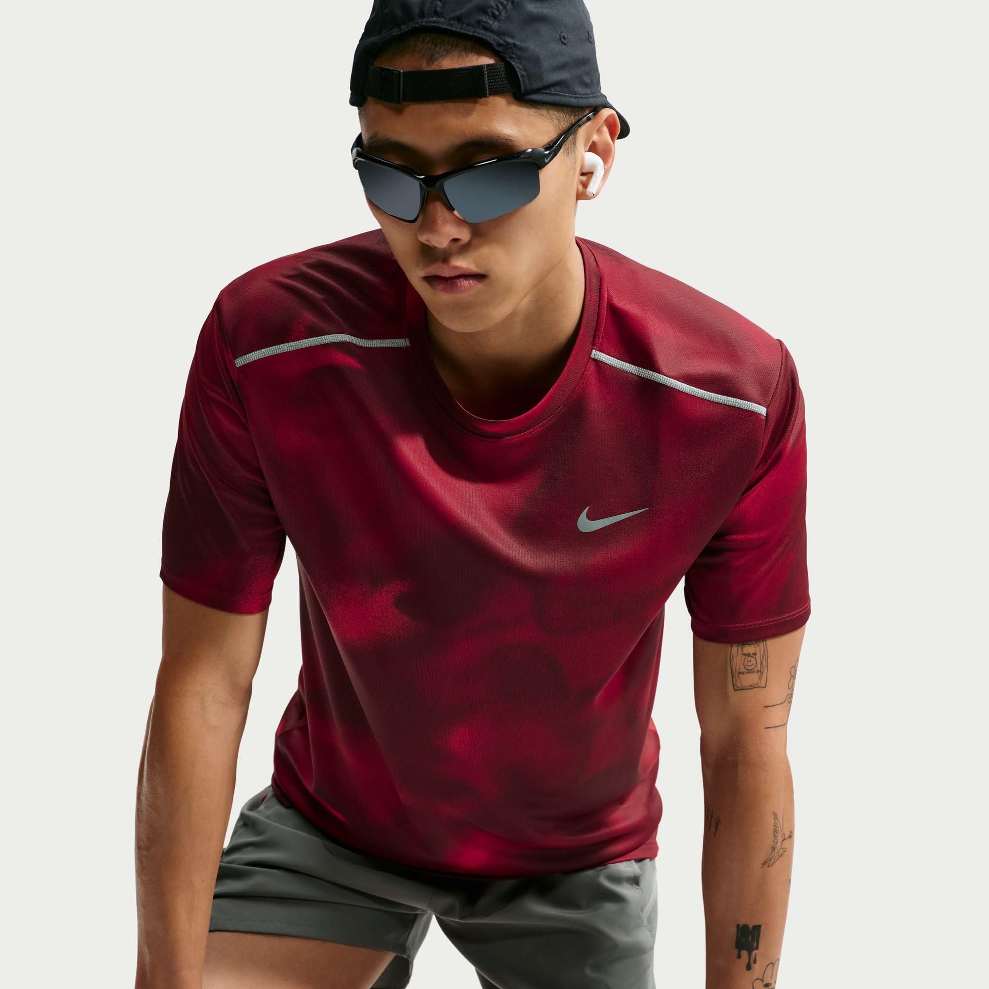 Nike Herren Nike Miler Dri-fit Kurzarm-laufoberteil für Herren Kurzarm-Laufoberteil