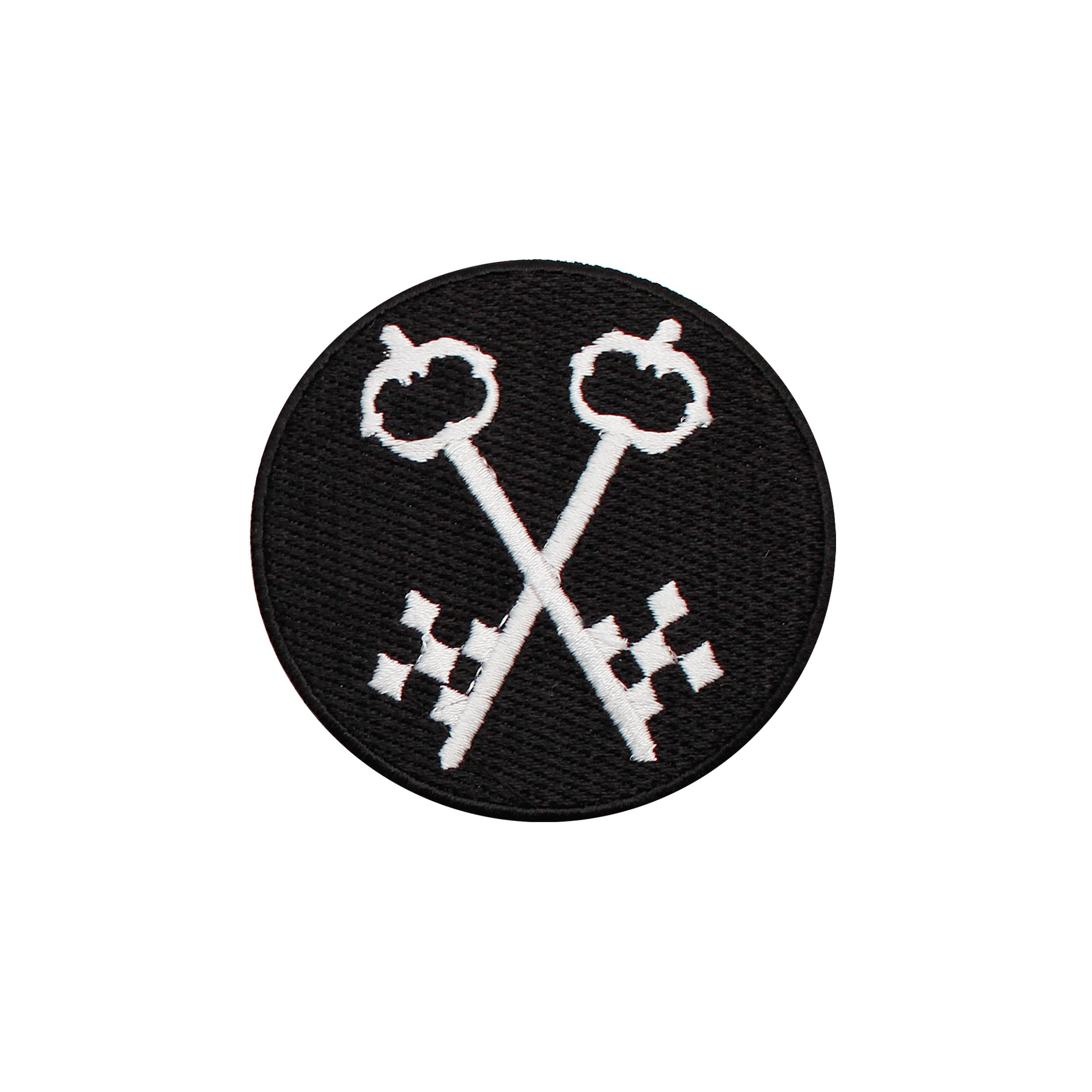 Masonic Crossed Keys Round Patch - Machine Embroidered Iron on Emblem no Sewing Needed - 3x3 Inches Masonic Badge for Aprons, Vests, Bags &amp; Apparel