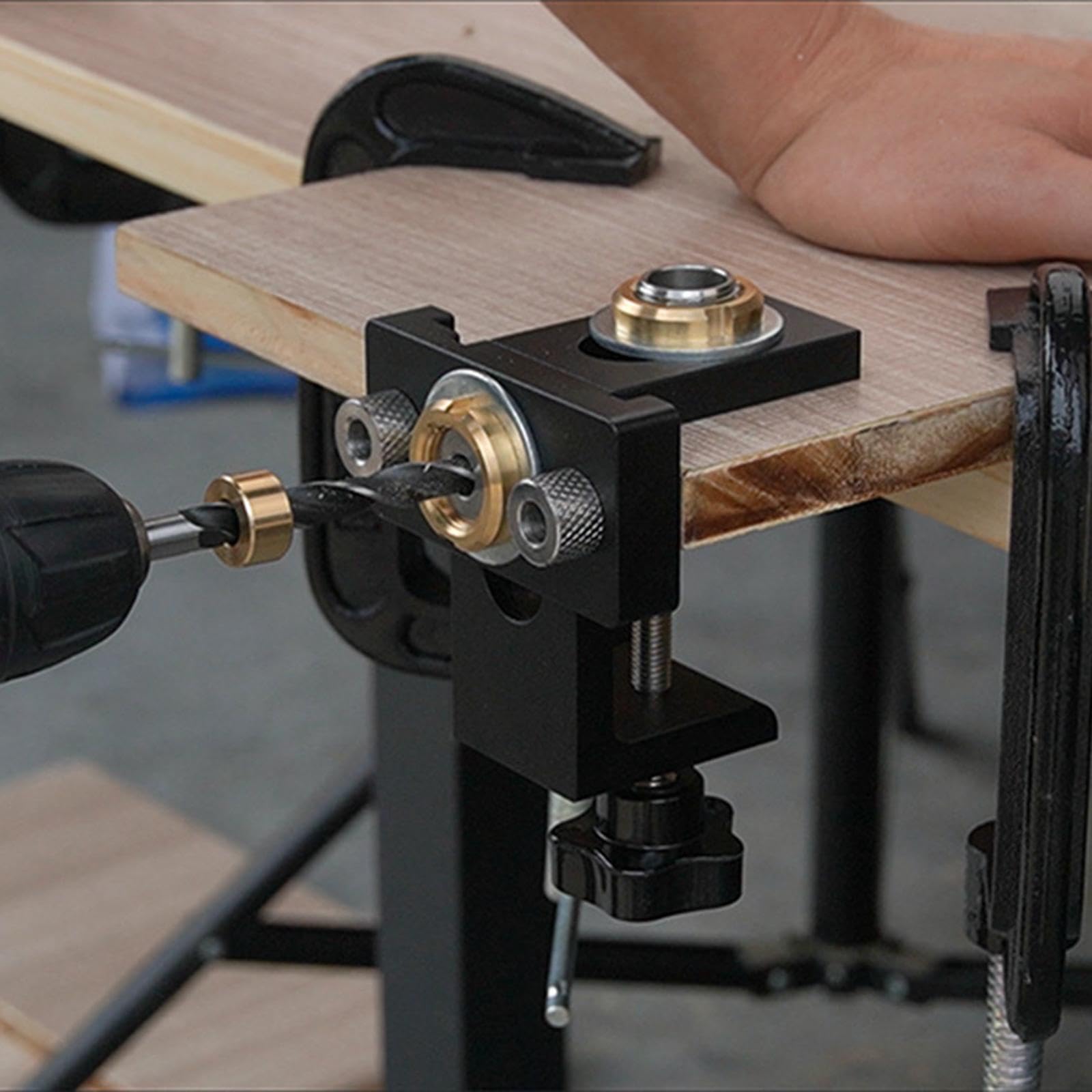 Benutzerfreundliches 3 in 1 Dübelbohrset für Holzbearbeitung, verstellbar, für Handwerker und Hobbybastler. Mit 12 mm und 15 mm Bohrern für