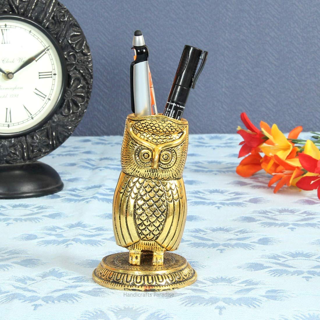 Handicrafts ParadiseOwl penstand Gold Plated Antique in Metal