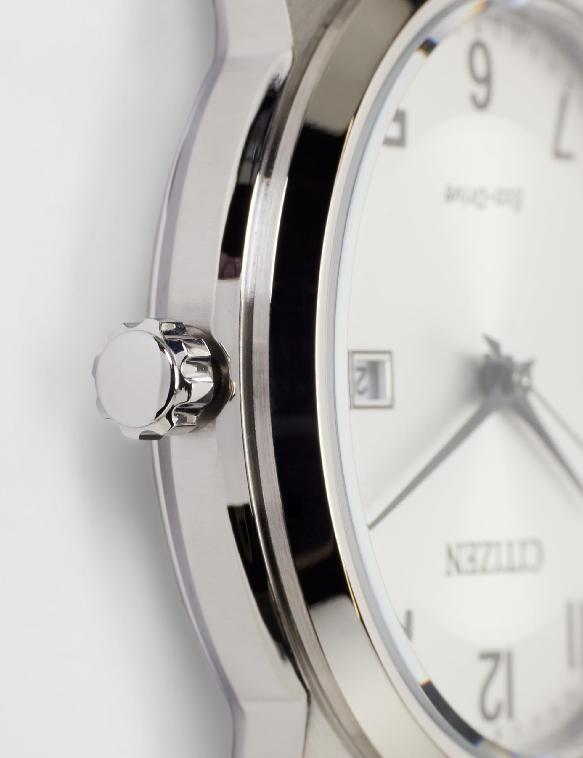 Citizen Herren Analog Quarz Uhr mit Edelstahl Armband AW1231-58B | Eco-Drive Solar | Keine Batterie Nötig | Kristallglas | 4 bar Wasserdicht | 240 Tage Gangreserve | Datum | Edelstahlband