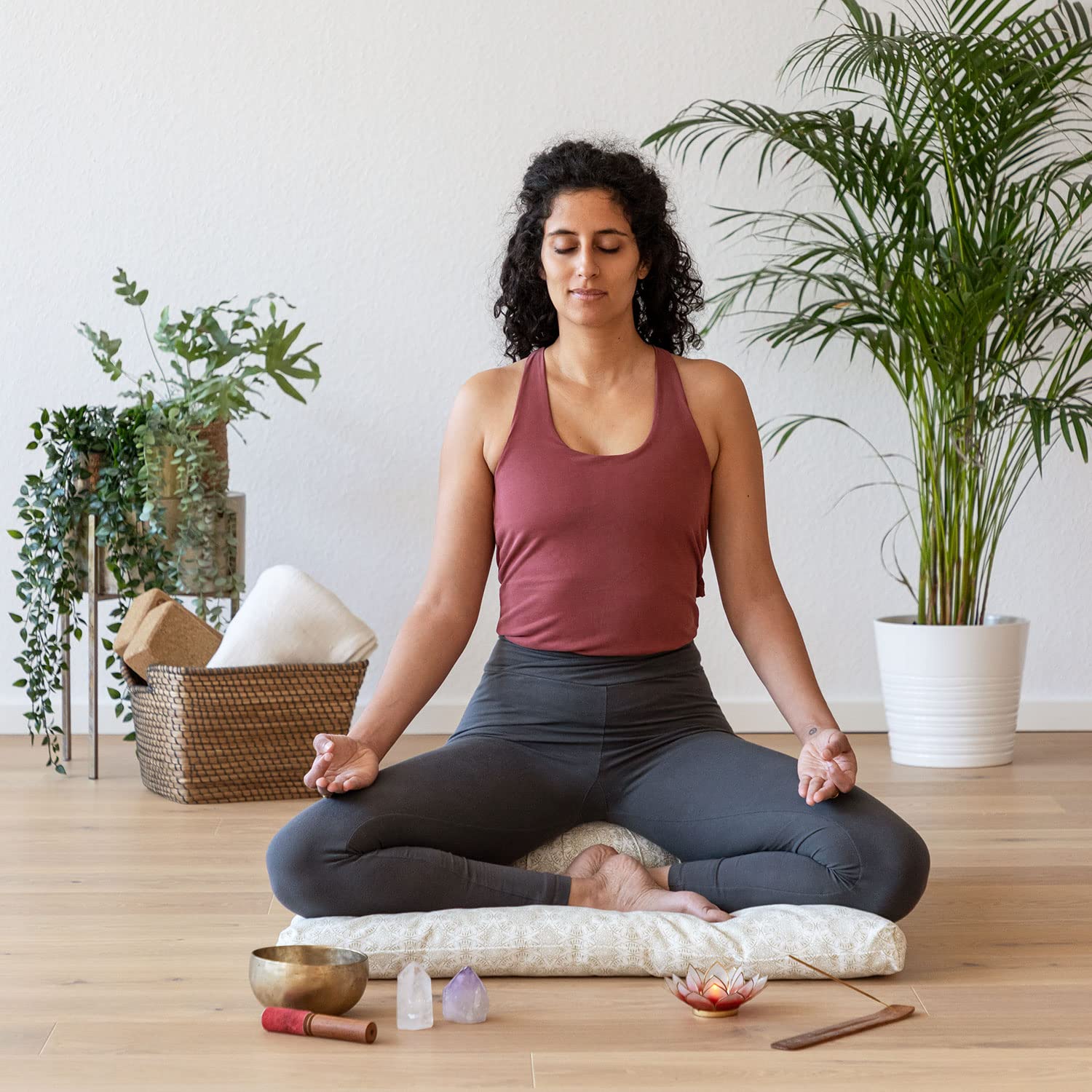 Bodhi Meditationsmatte ZABUTON aus Maharaja Collection | Gemusterte Yoga Matte mit abnehmbarem Bezug aus Bio-Baumwolle | Meditationskissen Unterlage | Maße 80 x 80 x 6 cm