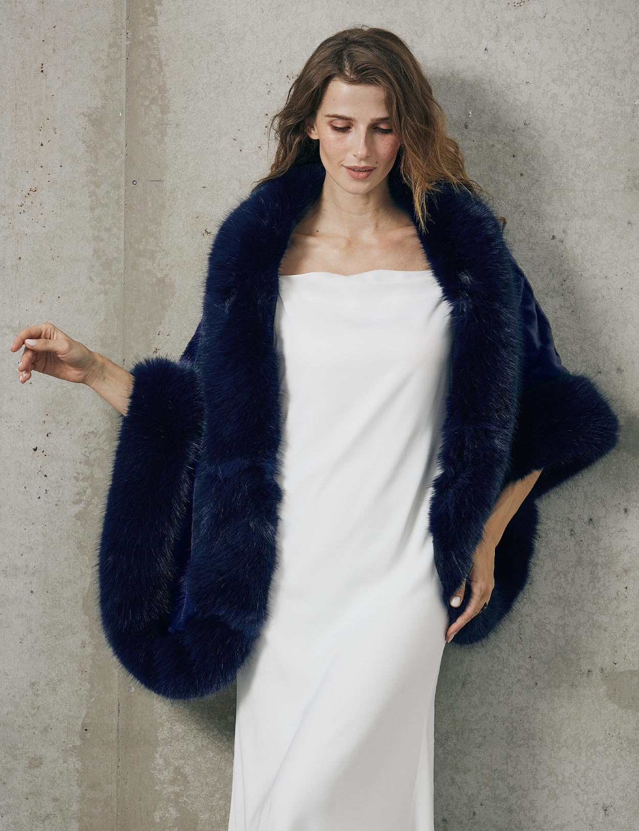 BEAUTELICATE Stola Pelliccia Sintetica Donna Scialle Coprispalle Elegante per Cerimonia Matrimonio Sposa Invernale