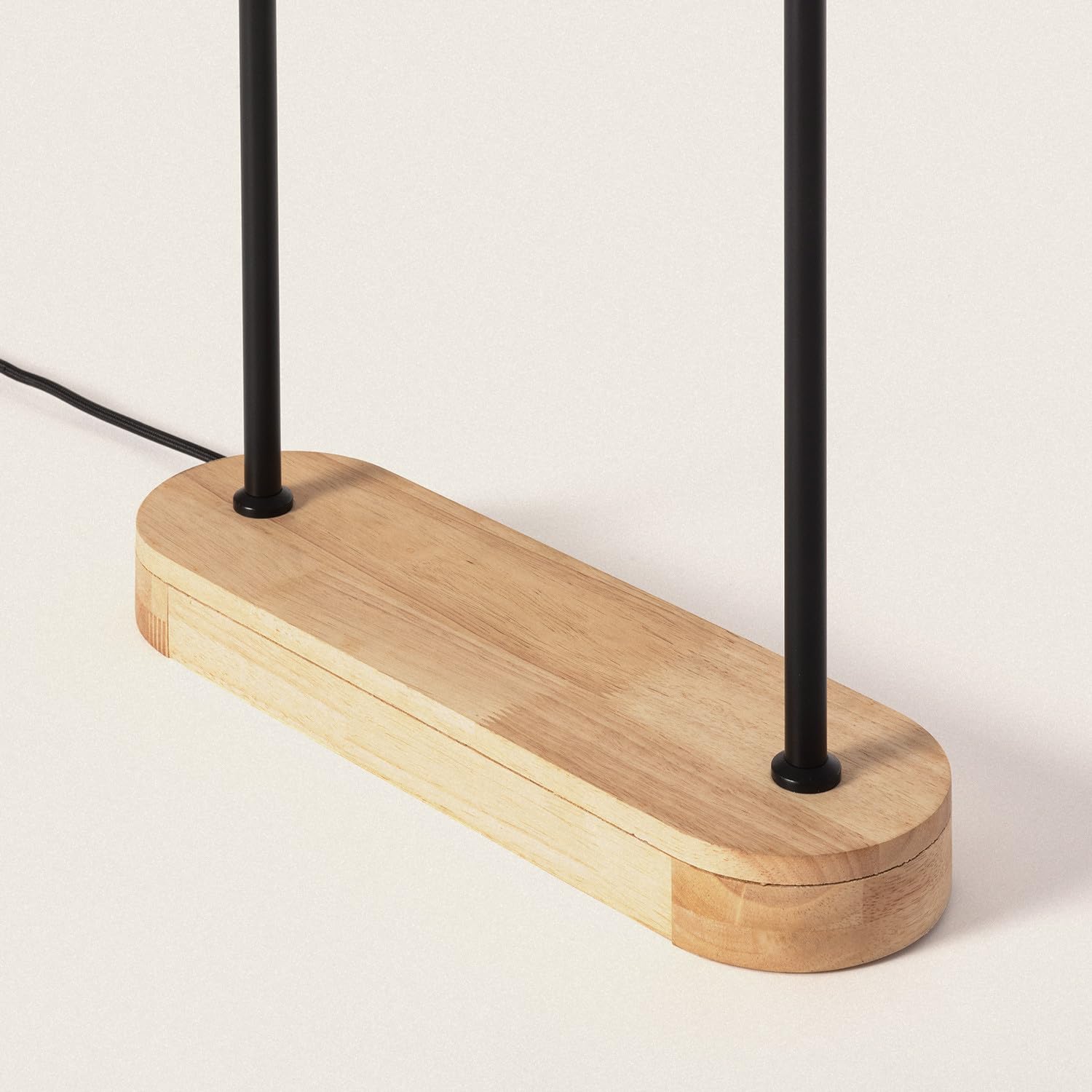LEDKIA Lampada da Terra Metallo e Tessuto Elliptica Nero | Compatibile con Lampadina E27 220-240V | Design Ovale Versatile per Ogni Stile