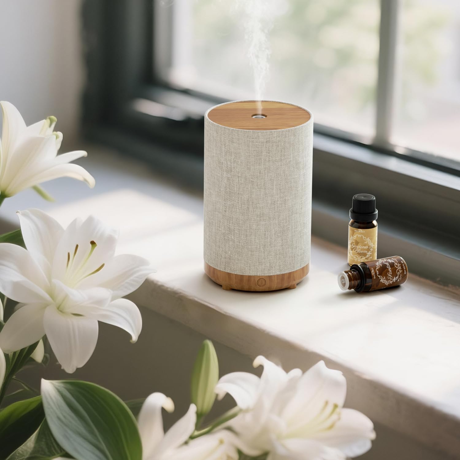 Mini Aroma Diffuser für Atherische Öle, Elektrisch Betrieben Diffusor mit Netzanschluss, Stoffbezug und Nachtlampe, 120ml Ultraschall-Luftbefeuchter mit 7-LED-Licht, für Schlafzimmer Yoga, Geschenk