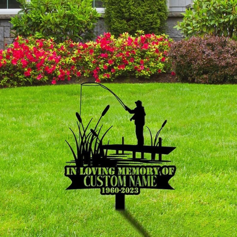 Personalized Memorial Plaques for Outdoors Handyman Carpenter Grave Marker 12x12 inch Metal Garden Stakes Carpenter Cemetary Decor Sympathy Gifts for Loss of Loved One (Carpenter)