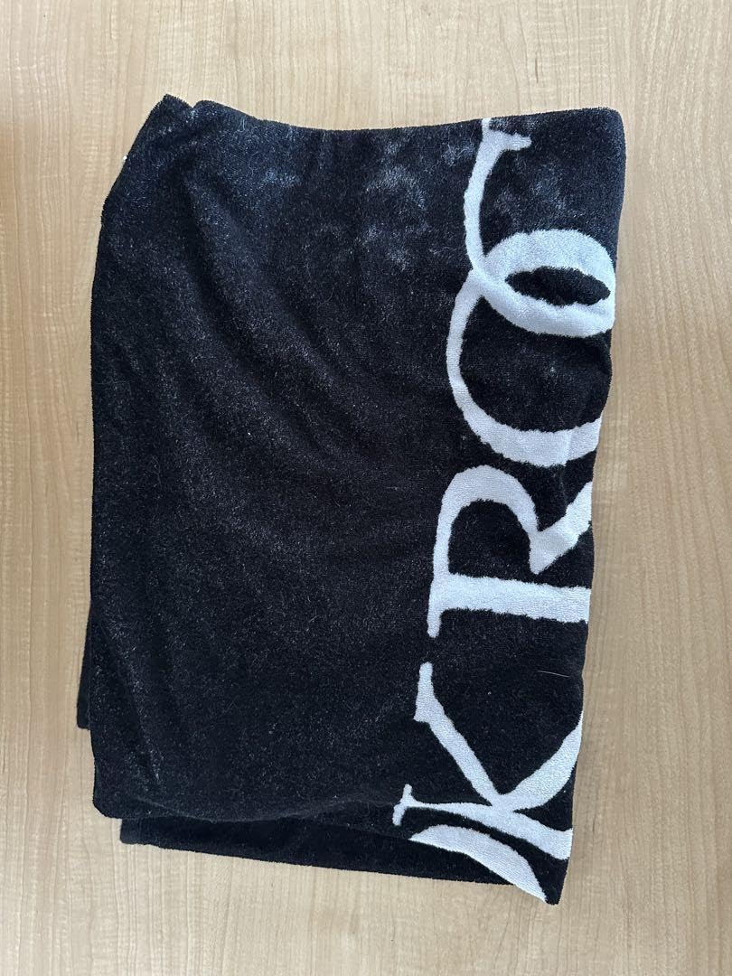 ONE OK ROCK 2014 フード付 ポンチョ タオル 新品 未開封 ONE OK ROCK 2014フード付ポンチョタオル 商品詳細
