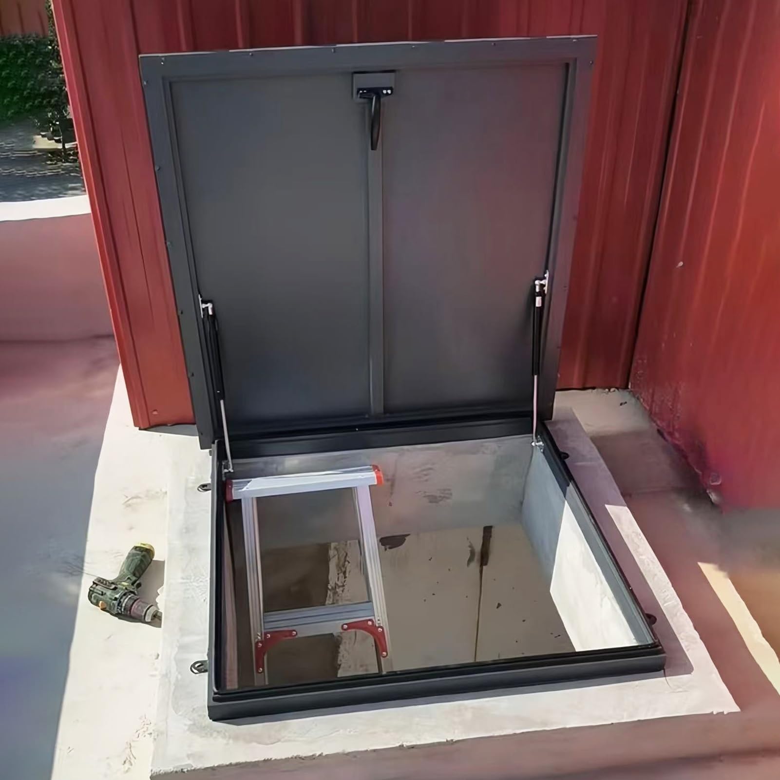 Trappe de Toit Robuste en Aluminium - Porte d'accès sécurisée avec Serrure et Joint en Caoutchouc, aération de puits de lumière de Grenier étanche à la Pluie et Couvercle de Sortie de sous-s