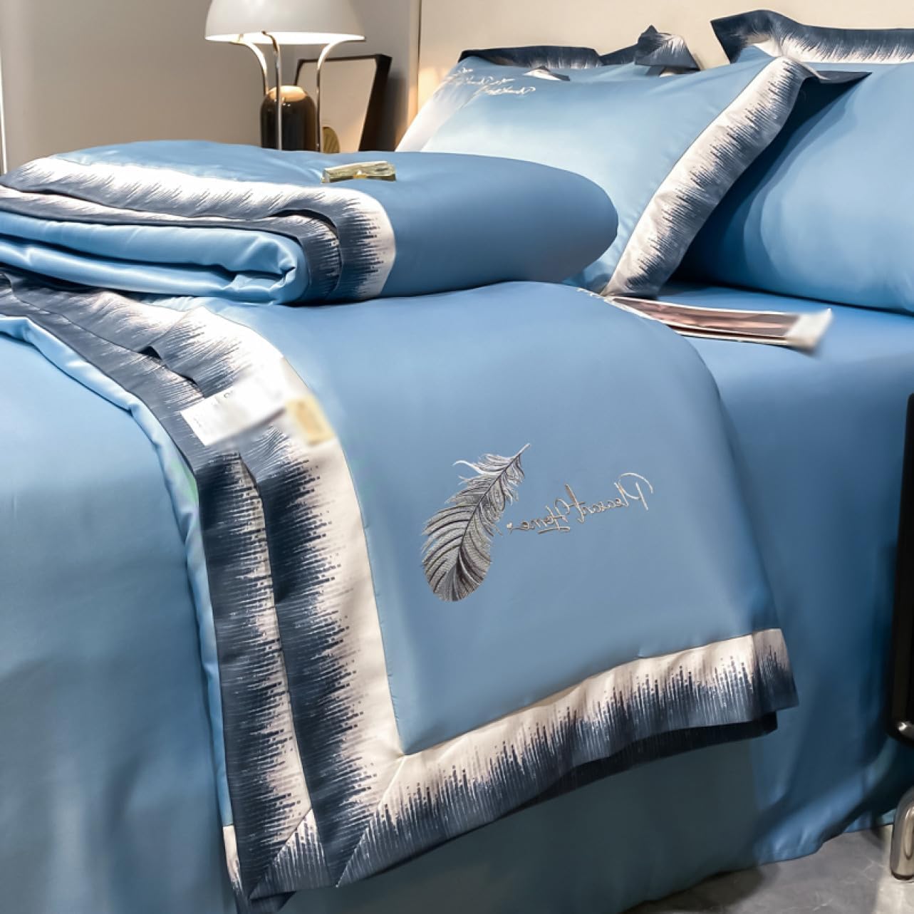 Single-size quilt, stylish, washable, all-year-round, 180*220*A, gentle on the skin, quilt blanket, summer quilt, lightweight, all-season blanket, not prone to stuffiness, not prone to pilling, silk-
