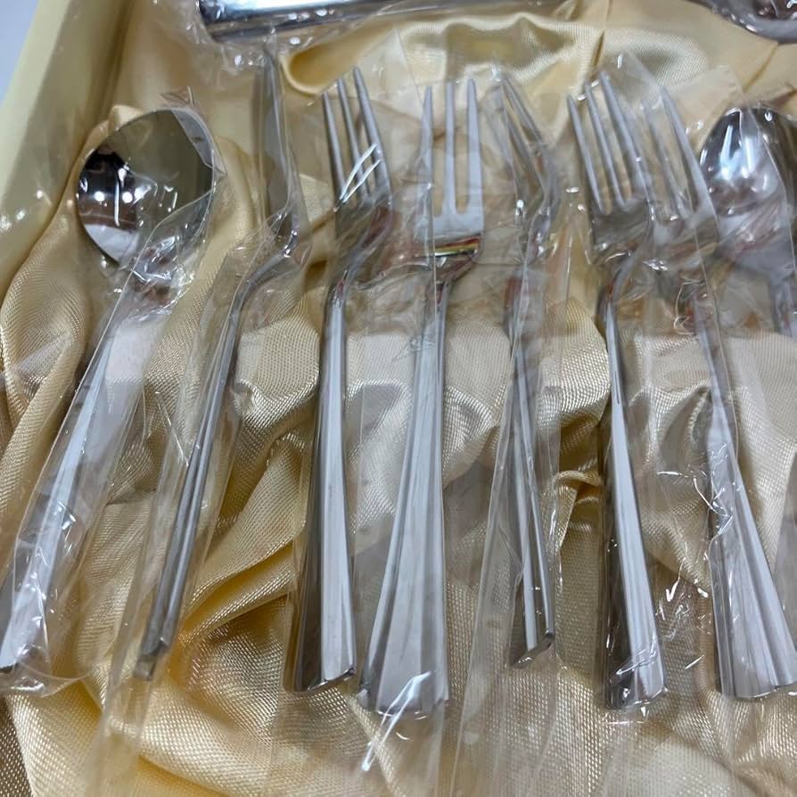 Amazon | A2C56 Noritake ノリタケ カトラリーセット 17ピース シェル