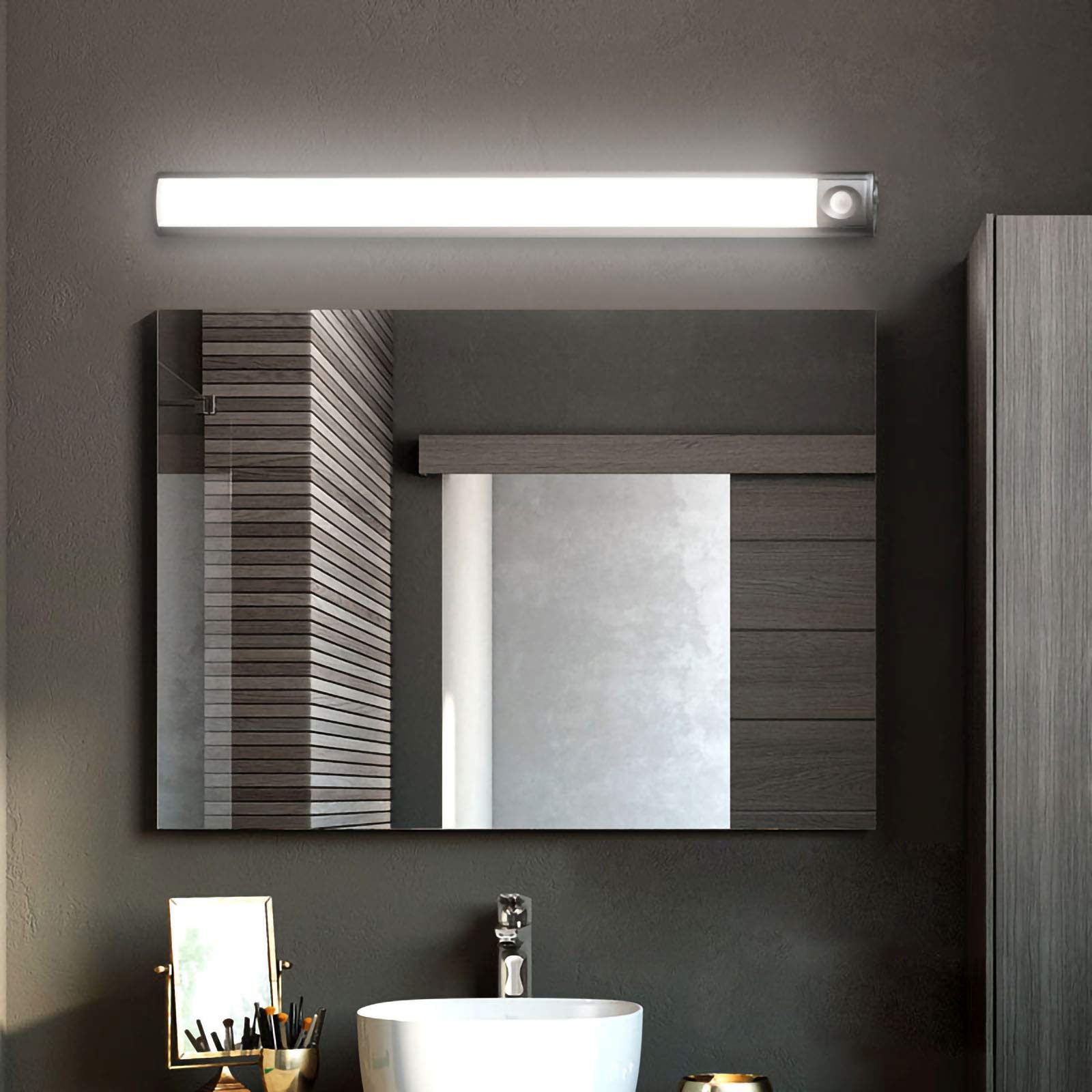 Lámpara LED Moderna para Espejo de baño con Sensor de Movimiento y Carga USB, luz de Maquillaje Impermeable con Interruptor, Blanco cálido 3000K, para Dormitorio, Sala de Estar, Plateado, 30CM
