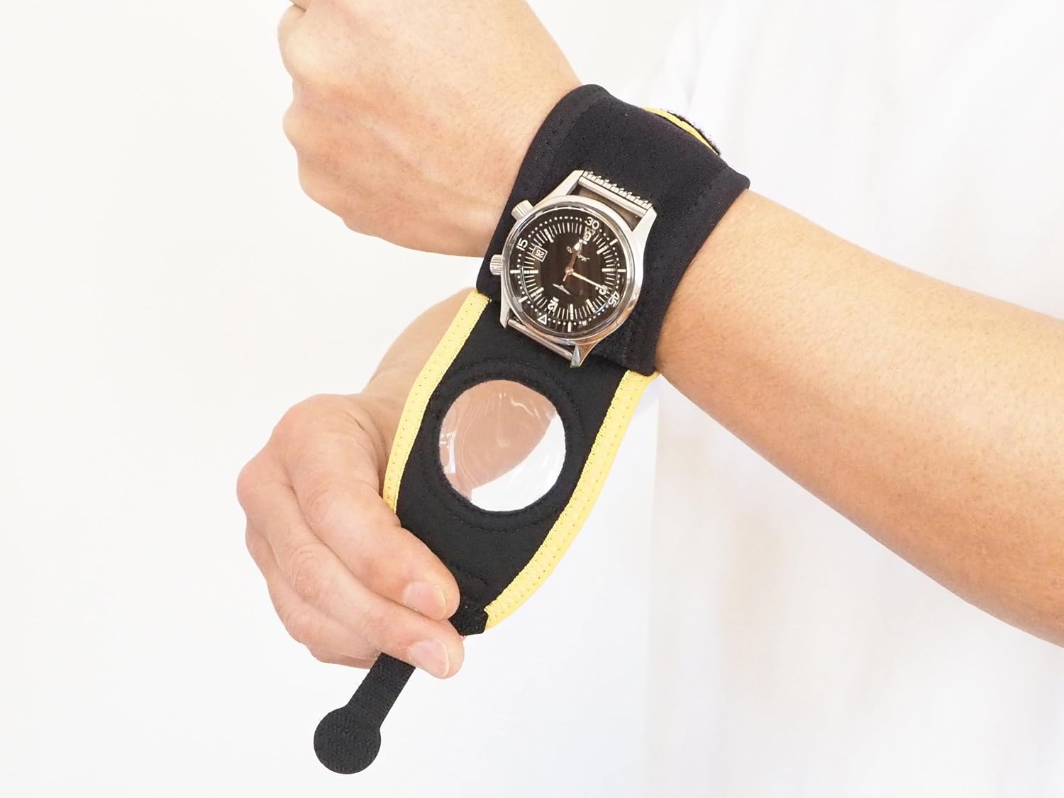 Watch Cover Watch Protector《Watchsuit VR Black/Yellow》A Cover that Allows You to Easily Attach Your smartwatch or Wristwatch in 5 Seconds! A Covering that can be Easily Worn for Both Sports and Work.