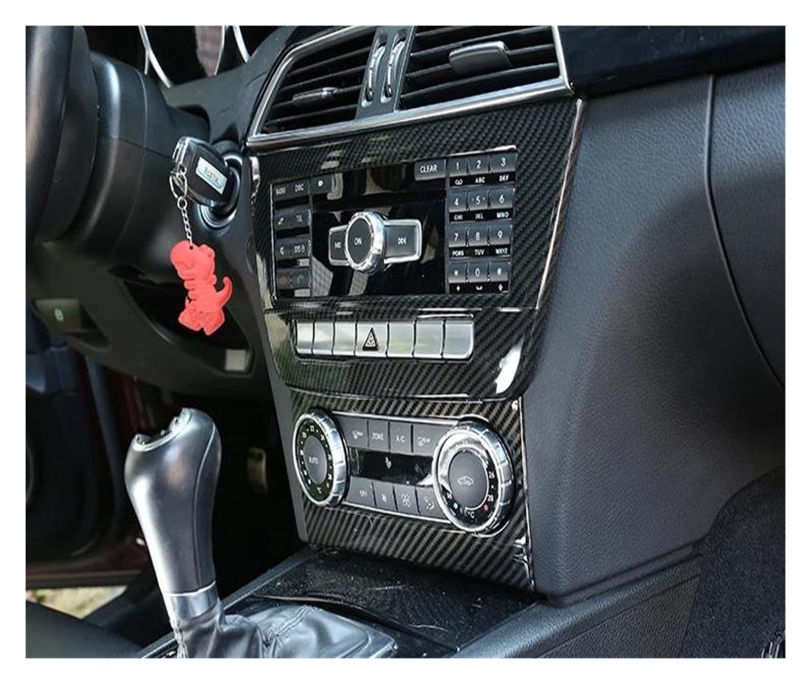 Dashboard-Abdeckung Für Mercedes C-Klasse W204 (2007-2010) - Elegante Display-Schutzfolie