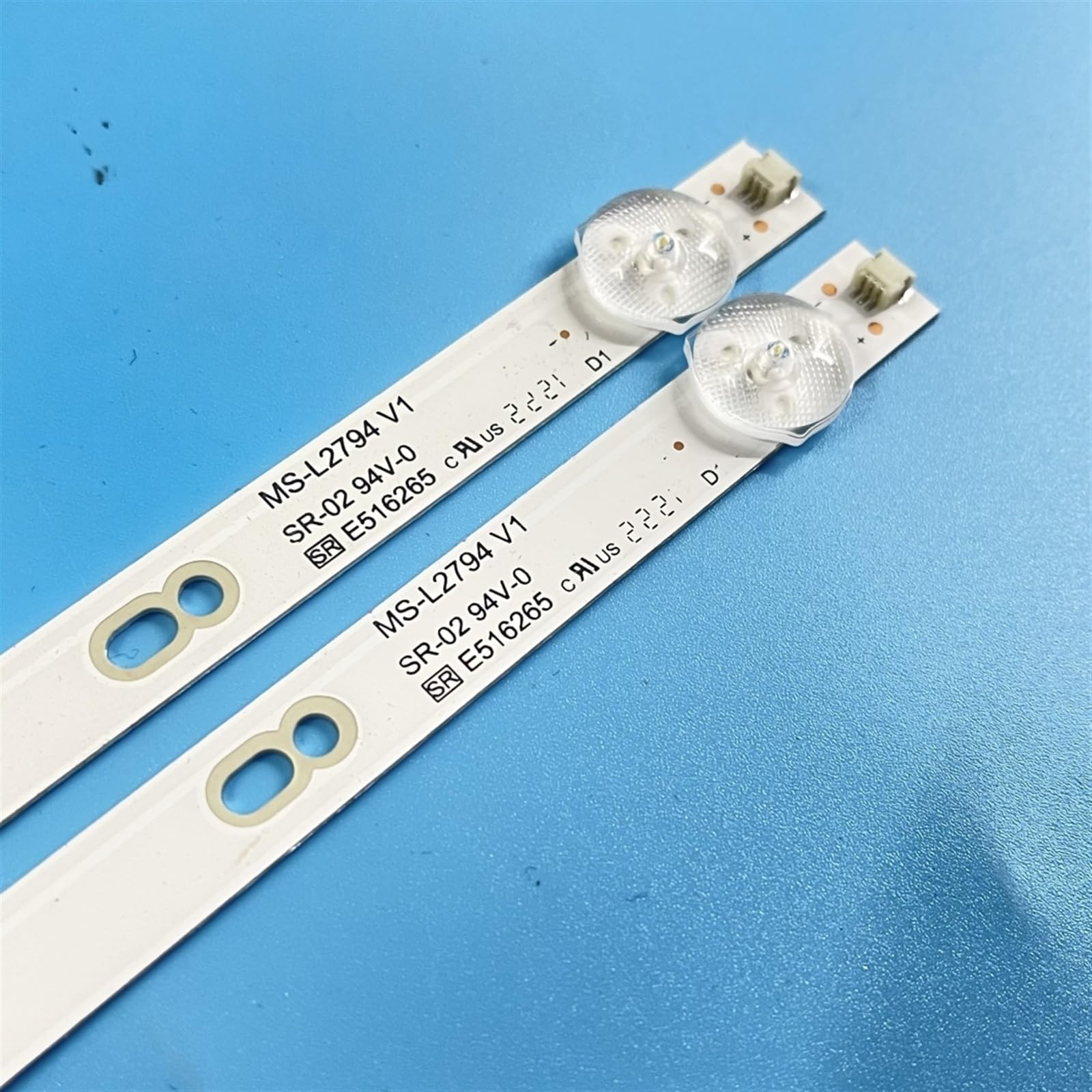 Lot De 2 Barres LED Pour TV Polaroid TPL32HDPR001 (réf E493538 ZX32ZC332M06A2 V1)