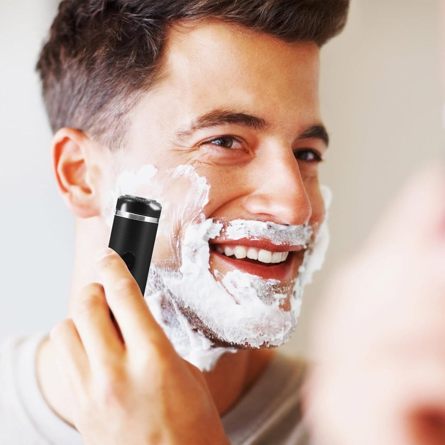 POPETPOP Cordless Electric Razor for Men Women Rechargeable Beard Trimmer Waterproof Compact Design