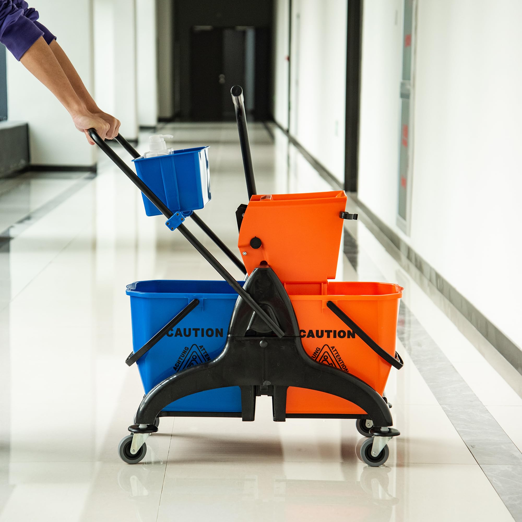 HOMCOM Putzwagen Reinigungswagen 26 Liter Wischwagen mit Wischmopp-Presse Orange