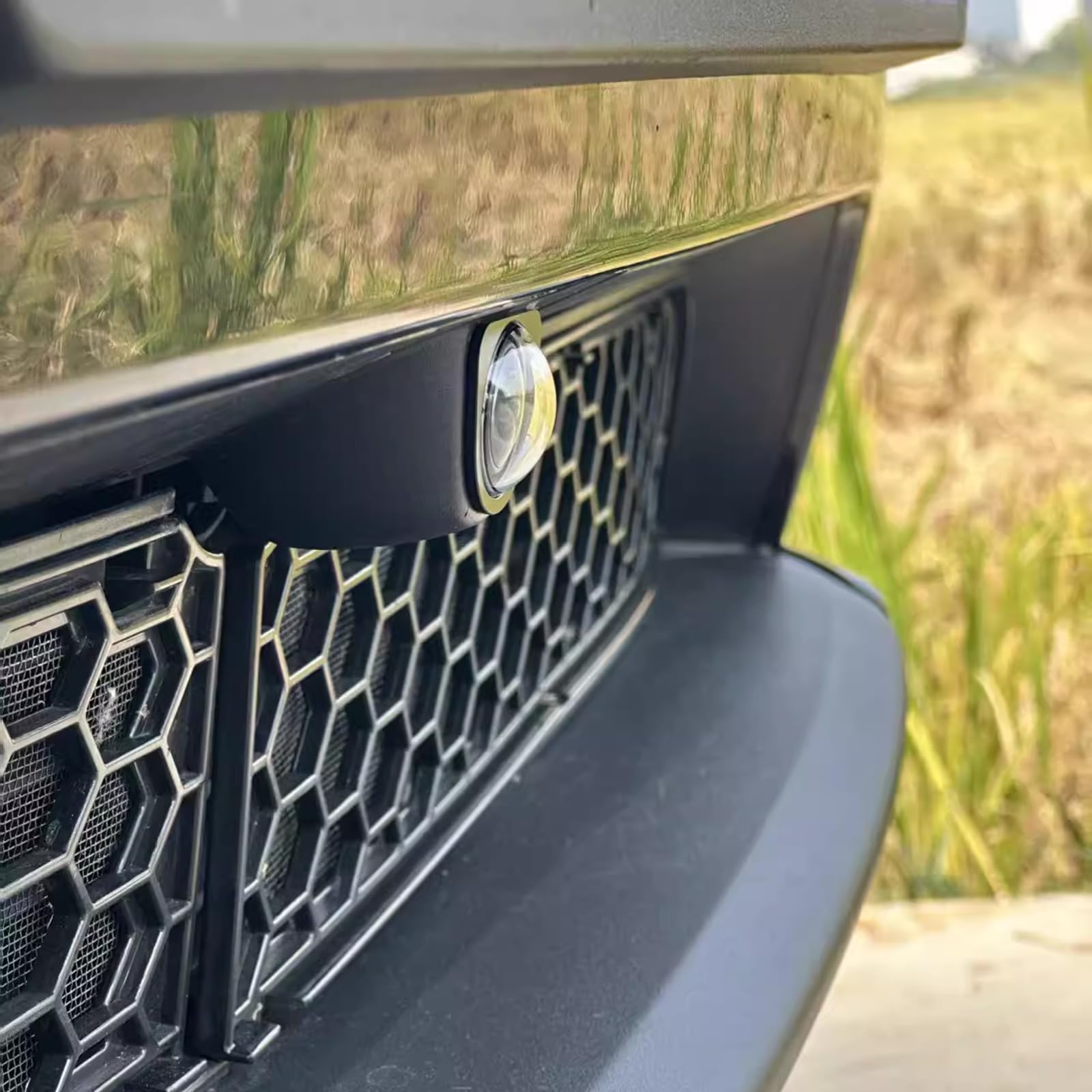 Protezione per obiettivo fotocamera anteriore per Tesla Model Y Model 3 2025-2026, copertura paraurti anteriore in vetro temperato, resistente a graffi e cadute, HD trasparente, facile da installare