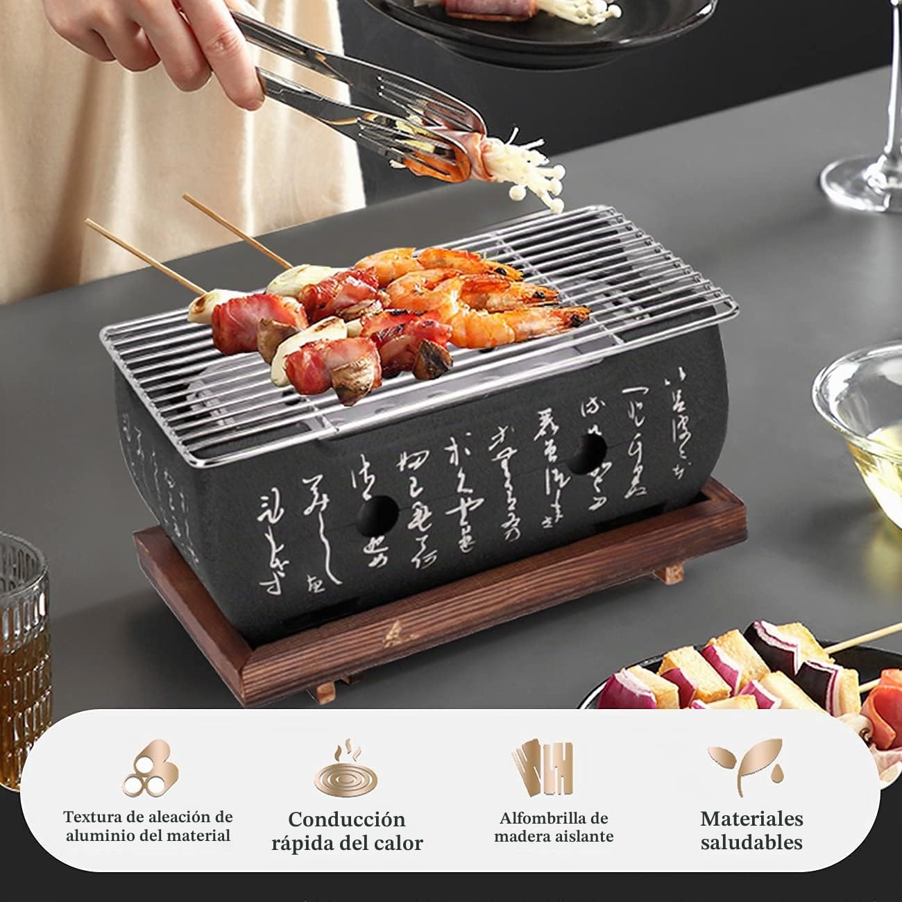 Parrilla Japonesa de Aleación de Aluminio, 13.5 x 13.5 x 24.6cm Barbacoas de Carbón Mesa Terraza Portatil Mini Cuadrada Estufa Alcohol Carne Estufa con Base de Madera para Barbacoa Pescado Camarones
