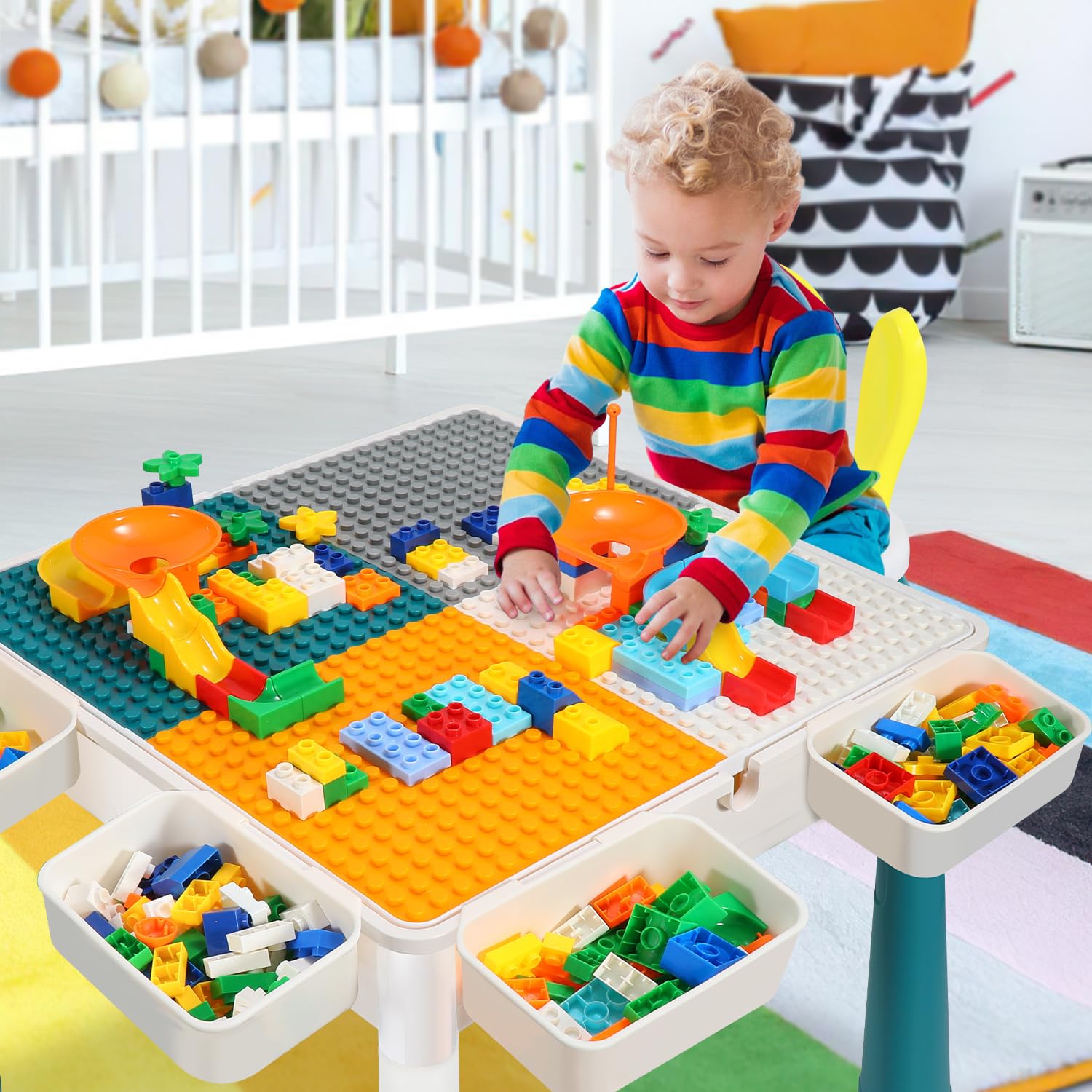 Kindertisch mit 2 Stühlen, Bausteintisch 2-in-1 mit Wendplatte, höhenverstellbar 44/51 cm, Spieltisch mit 4 Boxen und Innenfach, 251 Bausteine, Bastel- und Lerntisch, Weiß/Türkis