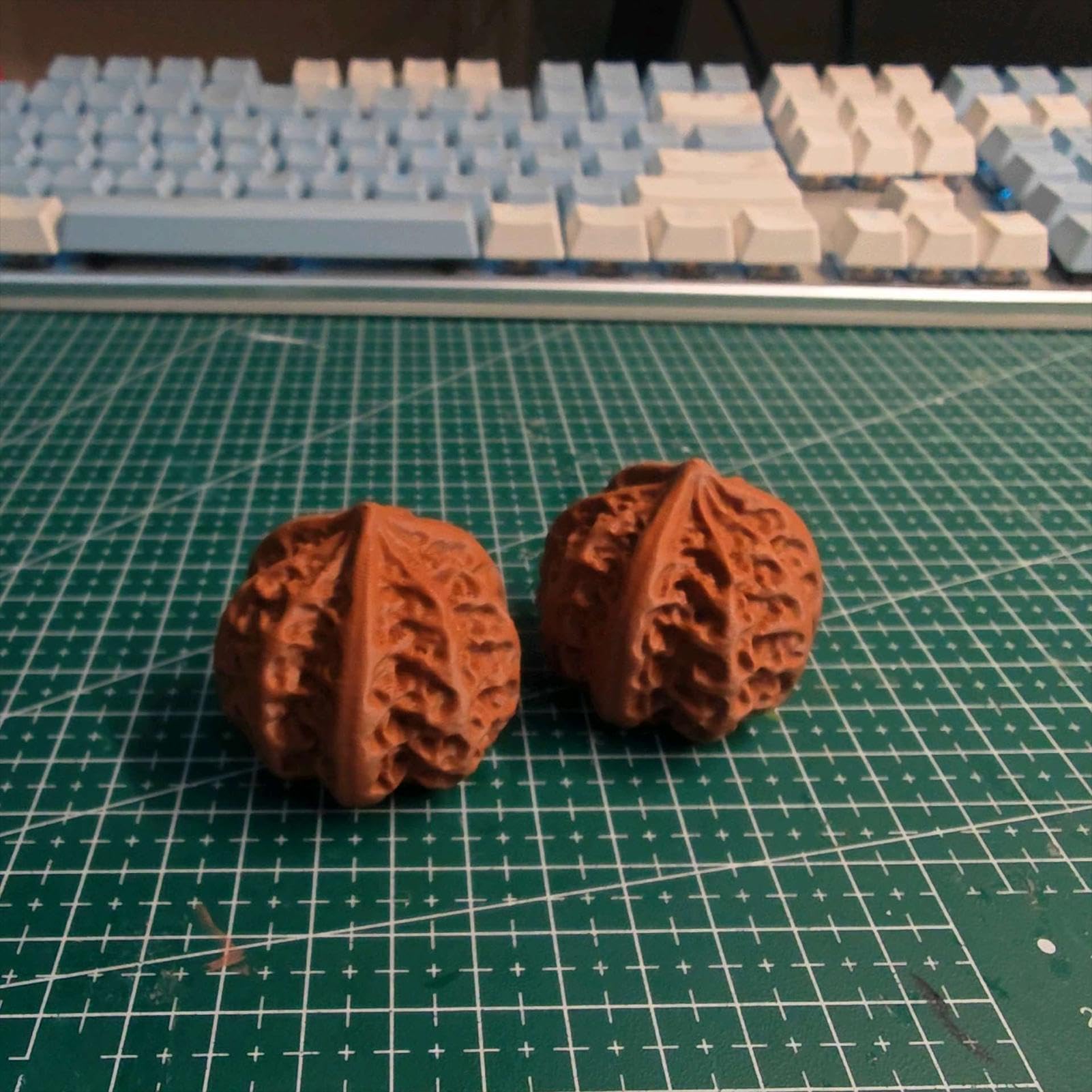 Empuñadura antideslizante de nogal natural, nueces tradicionales de mano y dedos, regalo para hombre