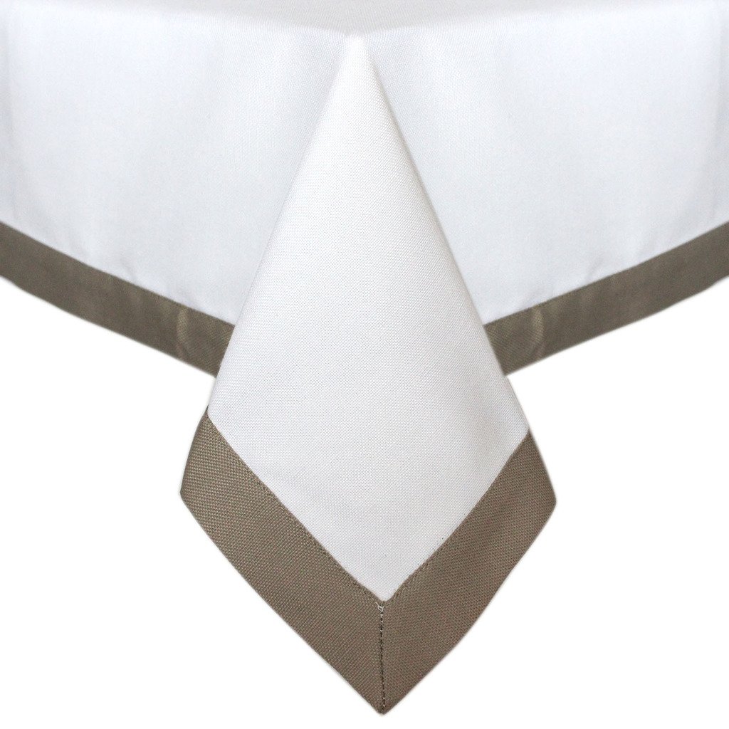 Nappe Sorrento anti-plis grand format blanche pour simplifier l'entretien