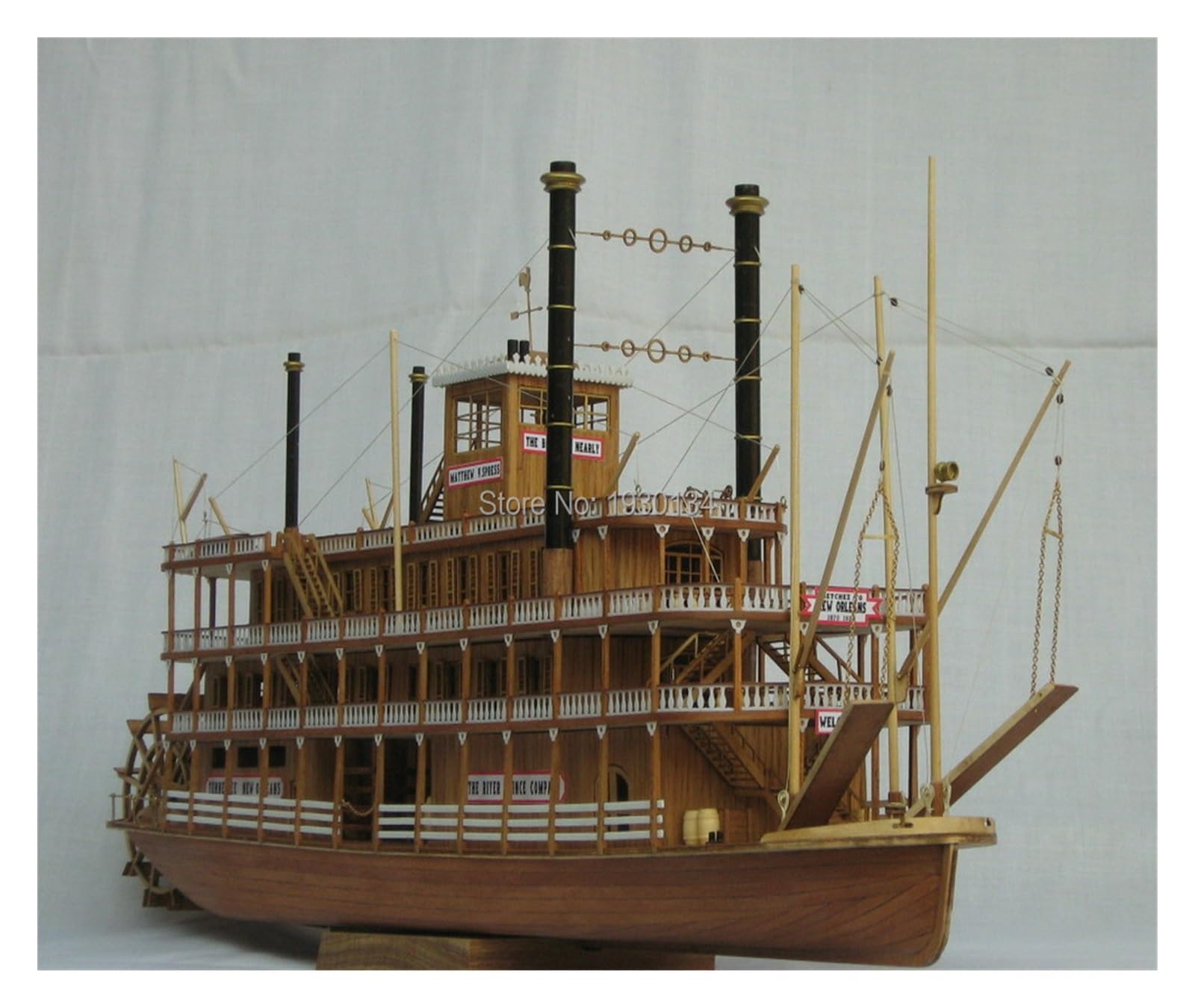 Amazon | スケール 1/100 木製ボート モデル キット 船尾汽船