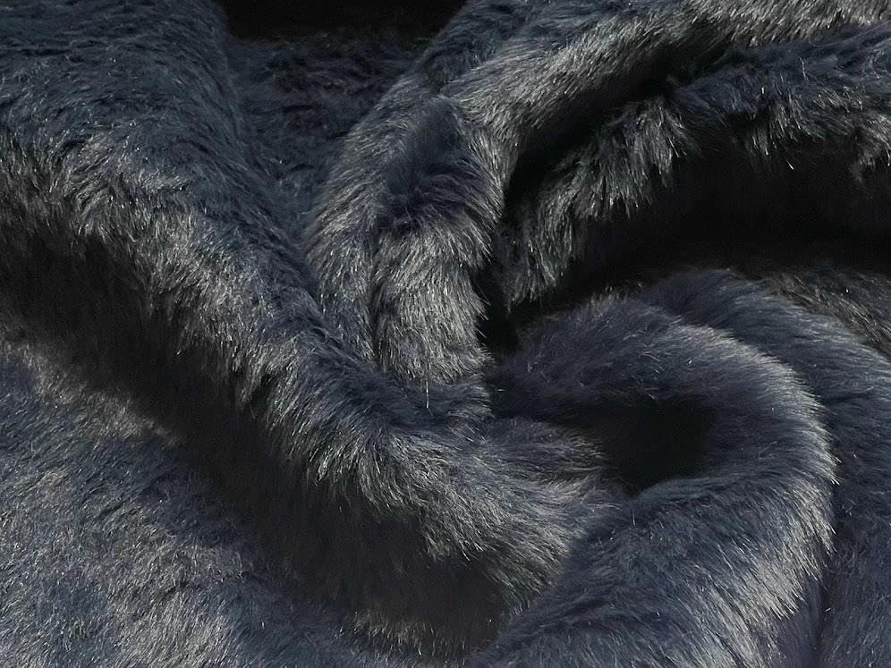 Fausse fourrure bleu marine 1/2 m pour coussin et décoration cocooning