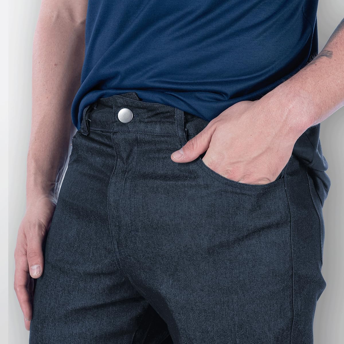 Calça Jeans Masculina Azul Casual, Básica E Muito Reforçada em promoção! Veja a oferta e mais achadinhos de Calças 4 Hoje é o melhor dia para comprar Calça Jeans Masculina Azul Casual, Básica E Muito Reforçada com aquele preço maroto! Promoção! Aproveite a oferta! 4