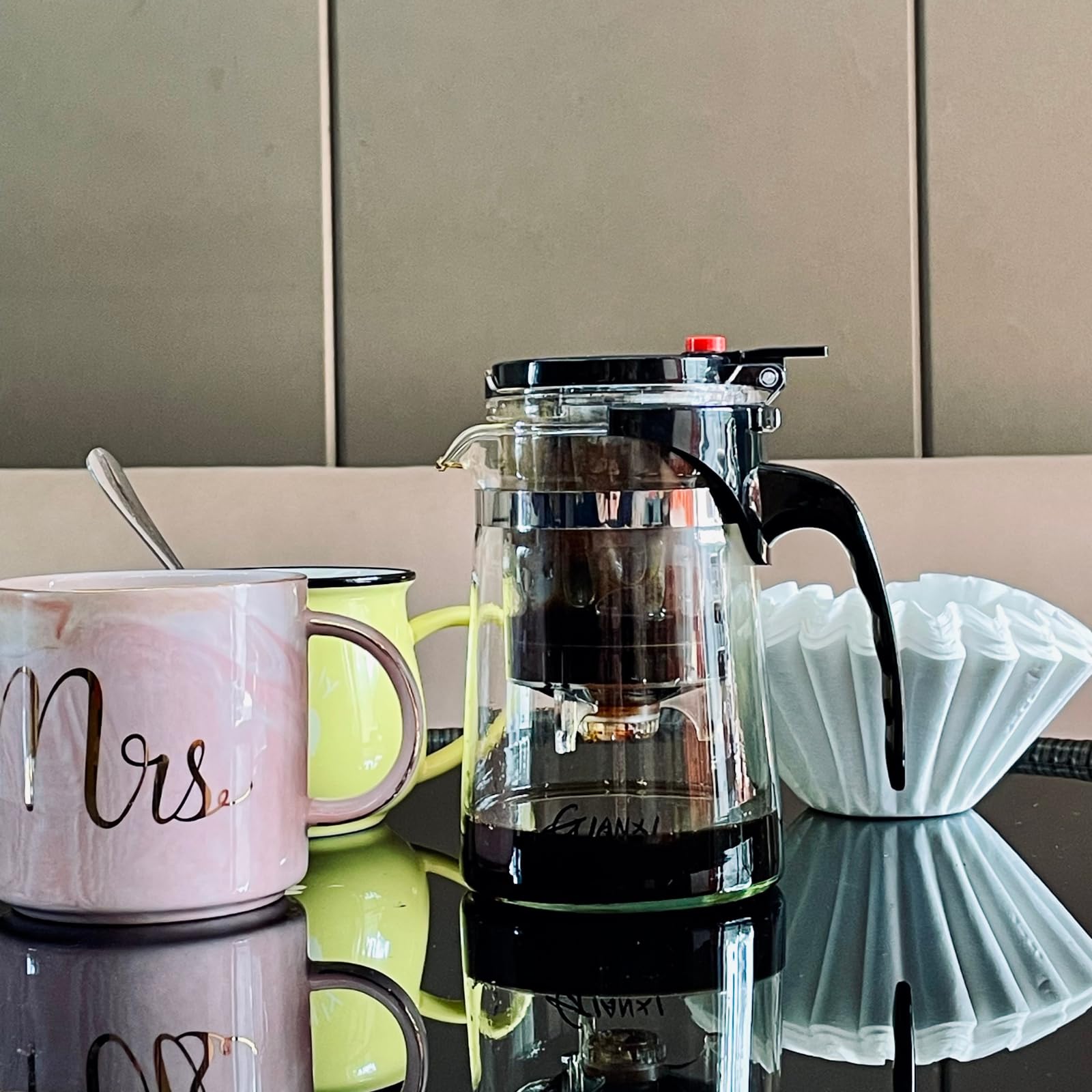 Pour Over Coffee Maker, Smart Coffee Dripper with On/Off Switch, Borosilicate Glass Small Coffee Pot with 50 Size 185 Japanese Basket Coffee Filters, 20 oz/500ml Drip Coffee Brewer Machine (500ml)