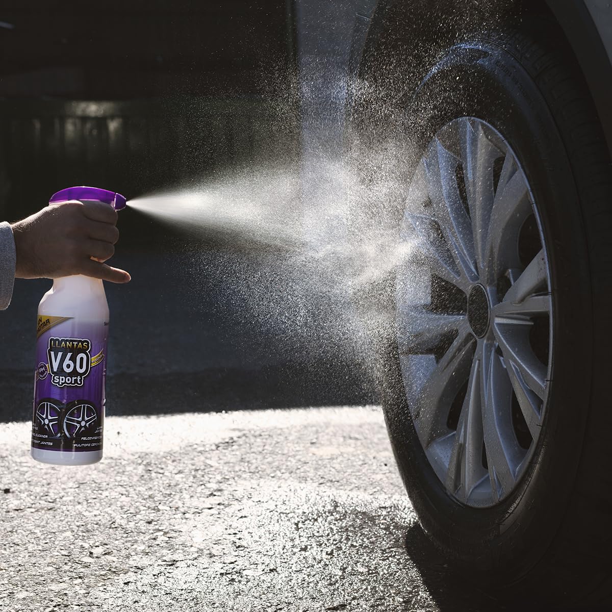 Sisbrill Kit Detail Intermedio – Kit Limpieza Coche Completo con Champú, Limpiallantas, Limpiador Interior, Limpiacristales, Guante de Lavado y Toalla de Secado