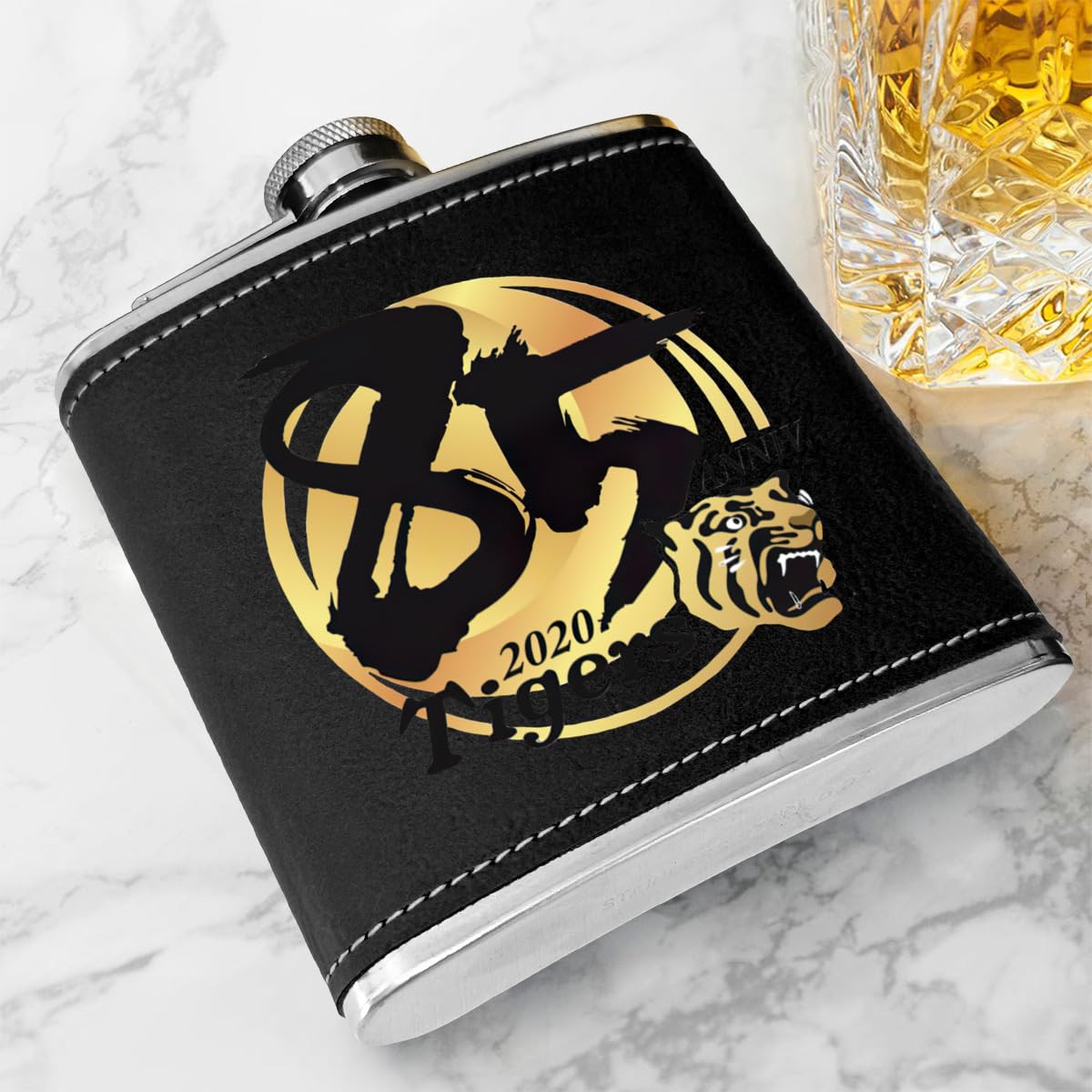 Amazon.co.jp: 阪神タイガース (3) ウイスキーボトル ウイスキー 携帯