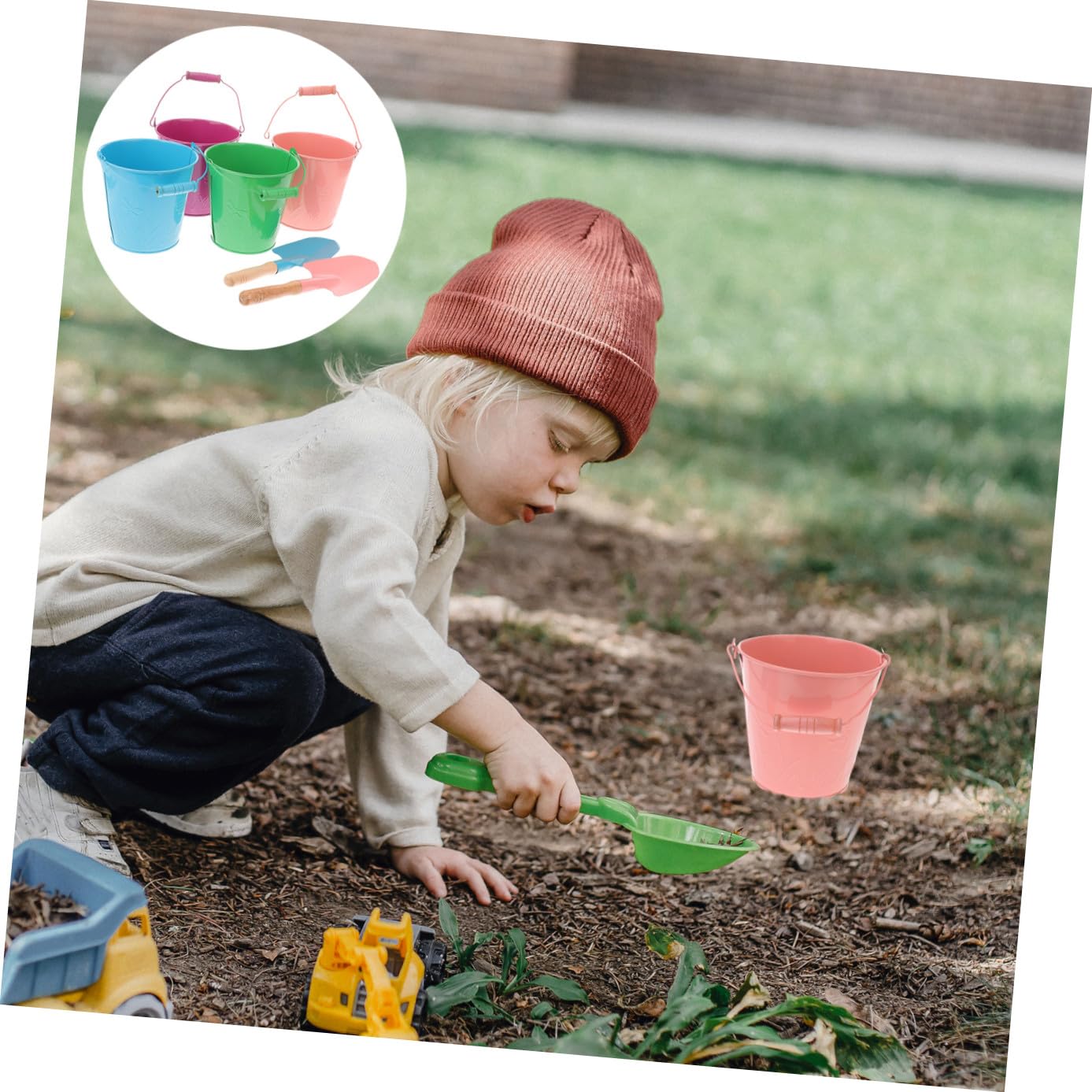 Kids Sand Bucket 6pezzi in Ferro con Shovel, Giocattolo | Festa Estiva, Leggero e Manico Robusto, per Bambini e Attività All'aperto Colore Casuale