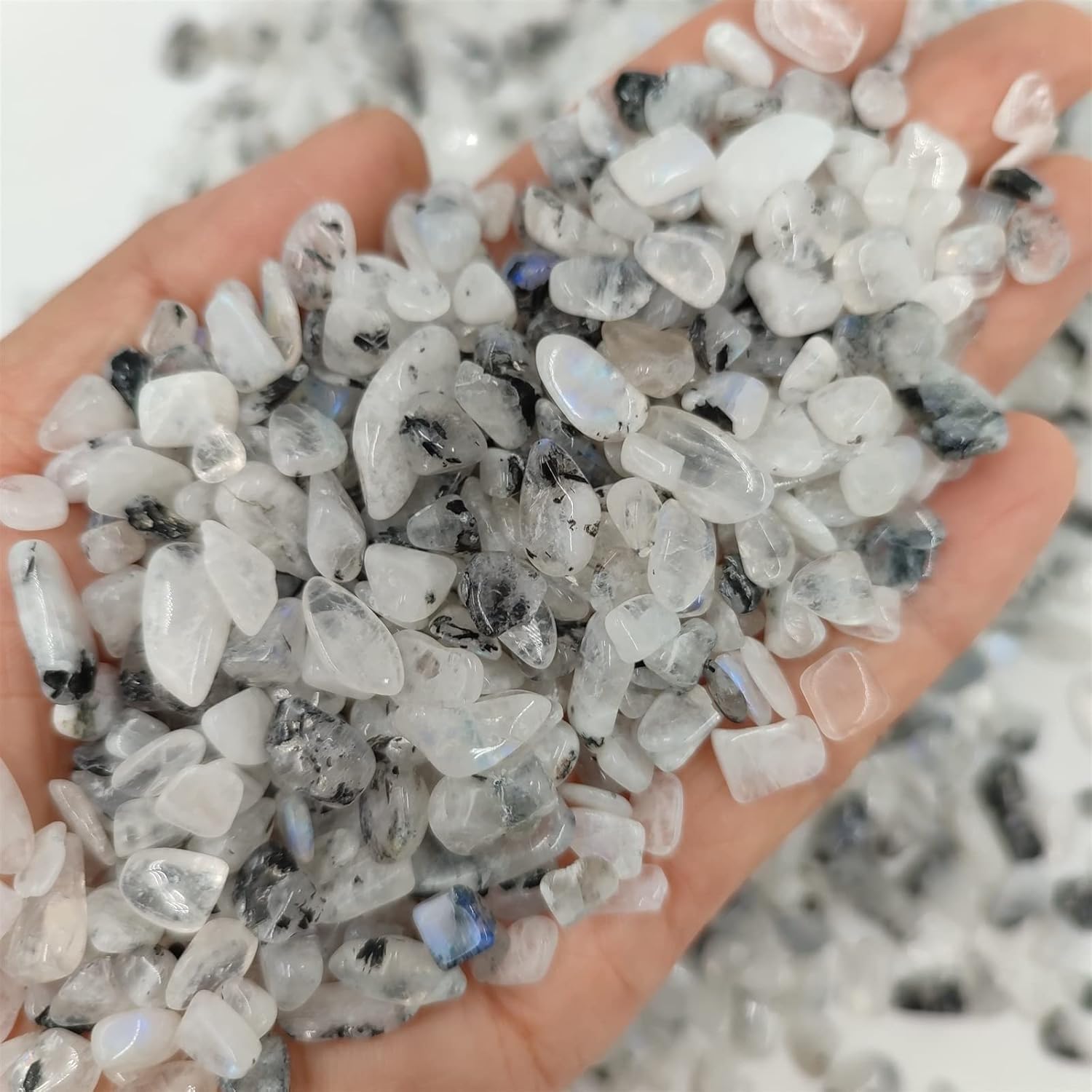 ERNZI 100g バルク 天然ムーンストーン チップ ロック グラベル ストーン クリスタル 宝石 ホーム ルーム 水族館 装飾