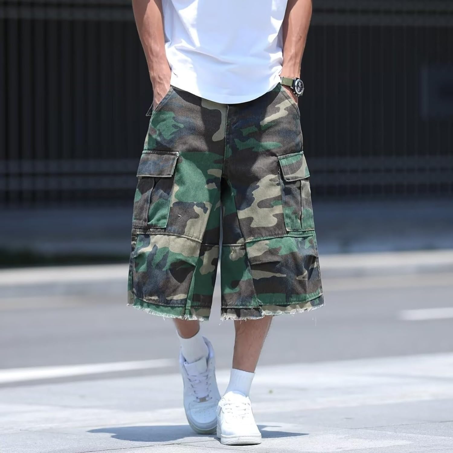 Men’s Vintage Camo Loose Casual Shorts