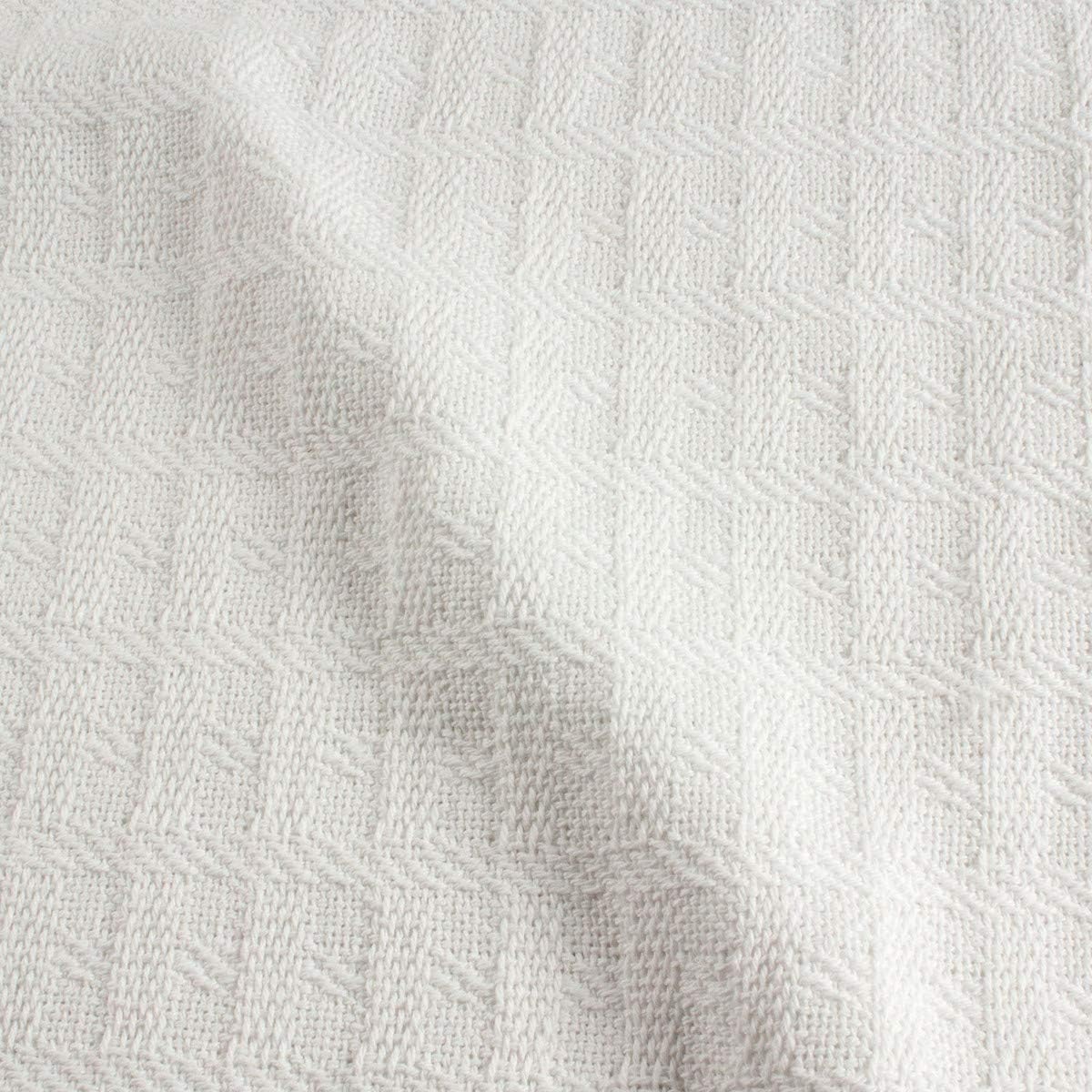 Body Linen Harmony Cotton Spa and Massage Table Blanket 100% Cotton, 66 by 90 Inches. Soft, Warm and Stylish. Machine Washable. Raised Knit Pattern in White. : Beauty & Personal Care