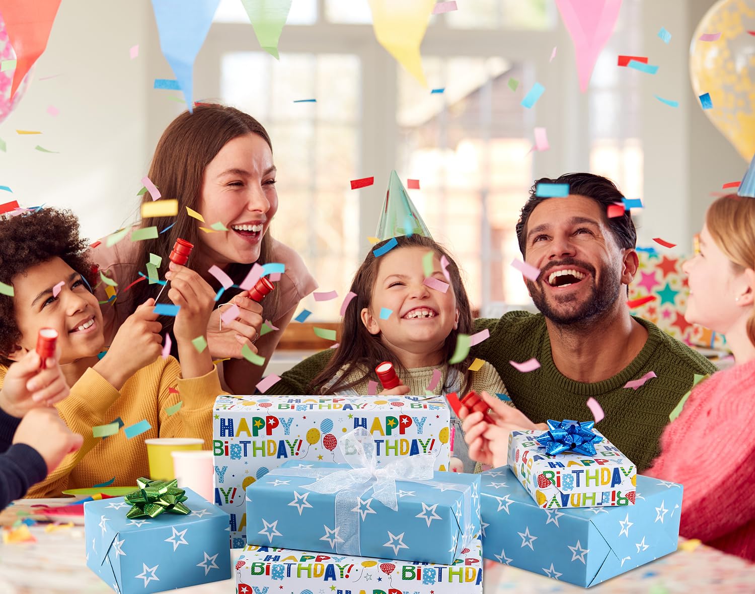 CAMKUZON Rollo de papel de regalo reversible de cumpleaños para niños, niñas, niños, hombres y mujeres, colorido diseño de globos y estrellas de feliz cumpleaños, papel de regalo para celebraciones de