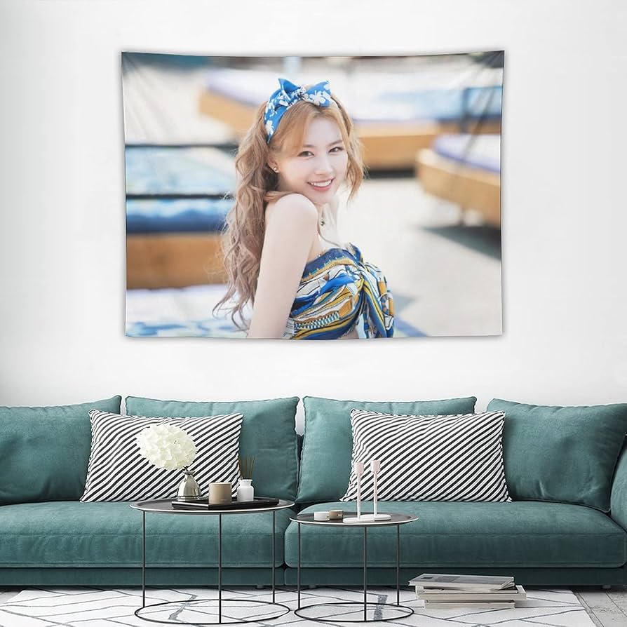 Amazon.co.jp: TWICE サナ タペストリー 人気 タペストリー ポスター Amazon.co.jp: TWICE サナ タペストリー 人気 タペストリー ポスター