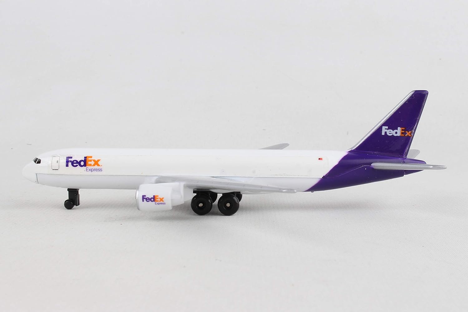 Fedex toy airplane Clearance