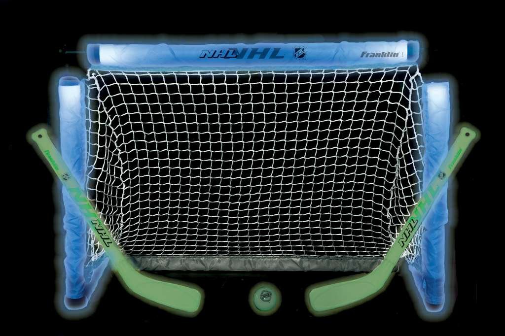 NHL - Juego de hockey sobre rodilla, incluye 1 portería de hockey iluminada, 2 mini palos + 1 pelota, brilla en la oscuridad, gran juguete para niños 2